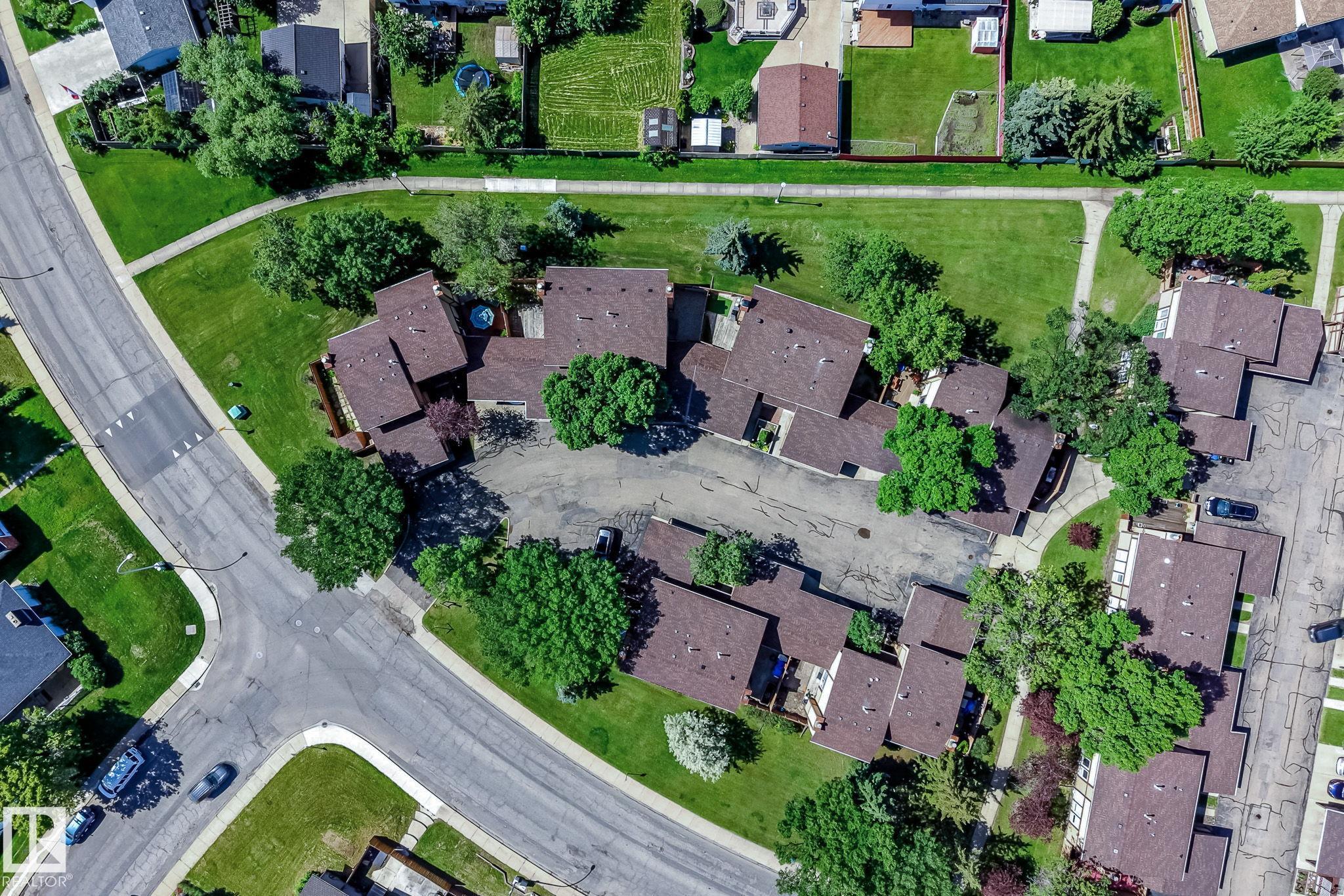 https://zimg.paragon.ice.com/ParagonImages/Property/PM/RAE/225410818/47/0/0/40362cd6f121aaac942f1266c81abf5a/1/4e450c5b7ec847c727b2156b639d1e44/225410818-640fece8-b323-4a51-88da-374009239f03.JPG