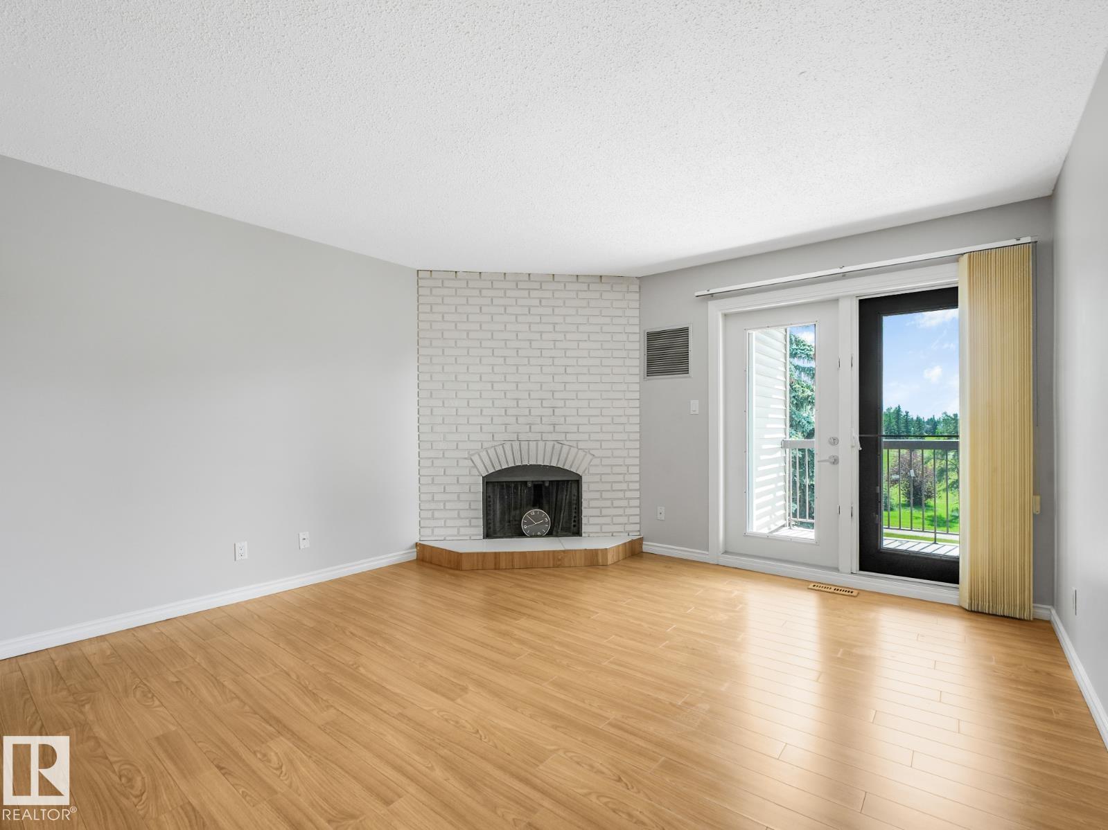 https://zimg.paragon.ice.com/ParagonImages/Property/PM/RAE/225410849/16/0/0/5691b2220fc725fca25d76e20ce86acd/1/b4ede9598498e31e6cd9ada44d041633/225410849-51b48cb3-614c-4d84-b81b-3b44ac960a86.JPG