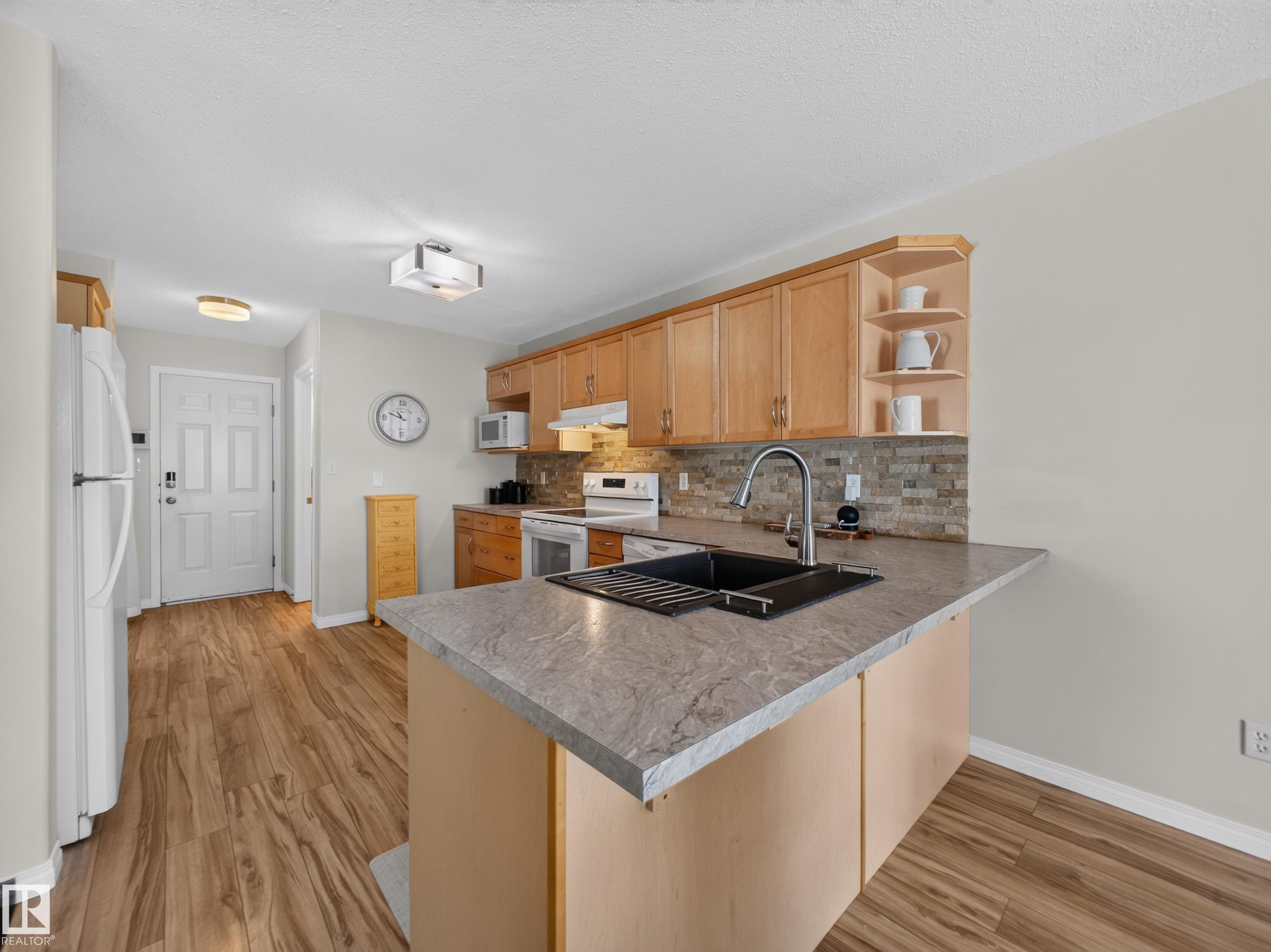 Photo 17 at 15926 132 Street NW, Oxford, Edmonton