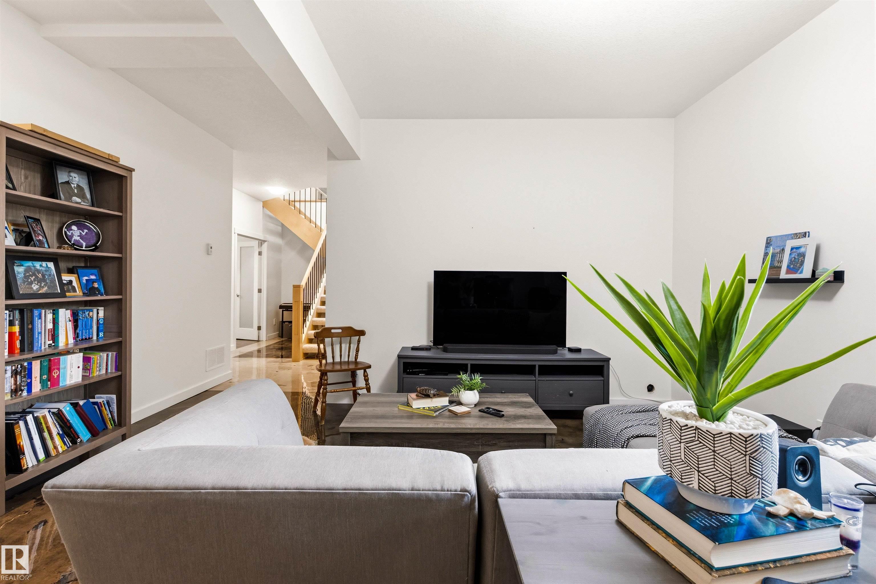 Photo 34 at 13868 110a Avenue NW, North Glenora, Edmonton