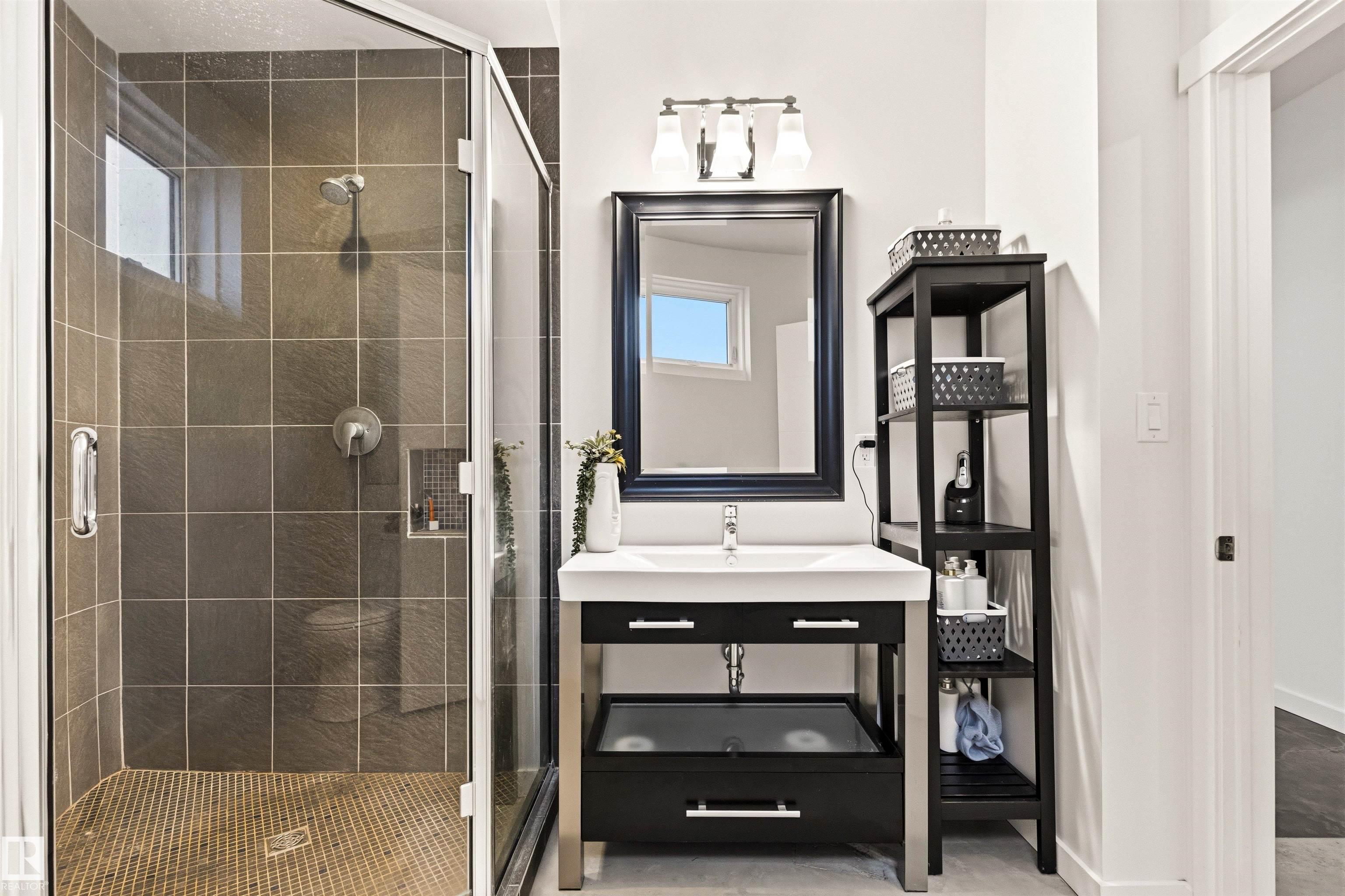 Photo 38 at 13868 110a Avenue NW, North Glenora, Edmonton