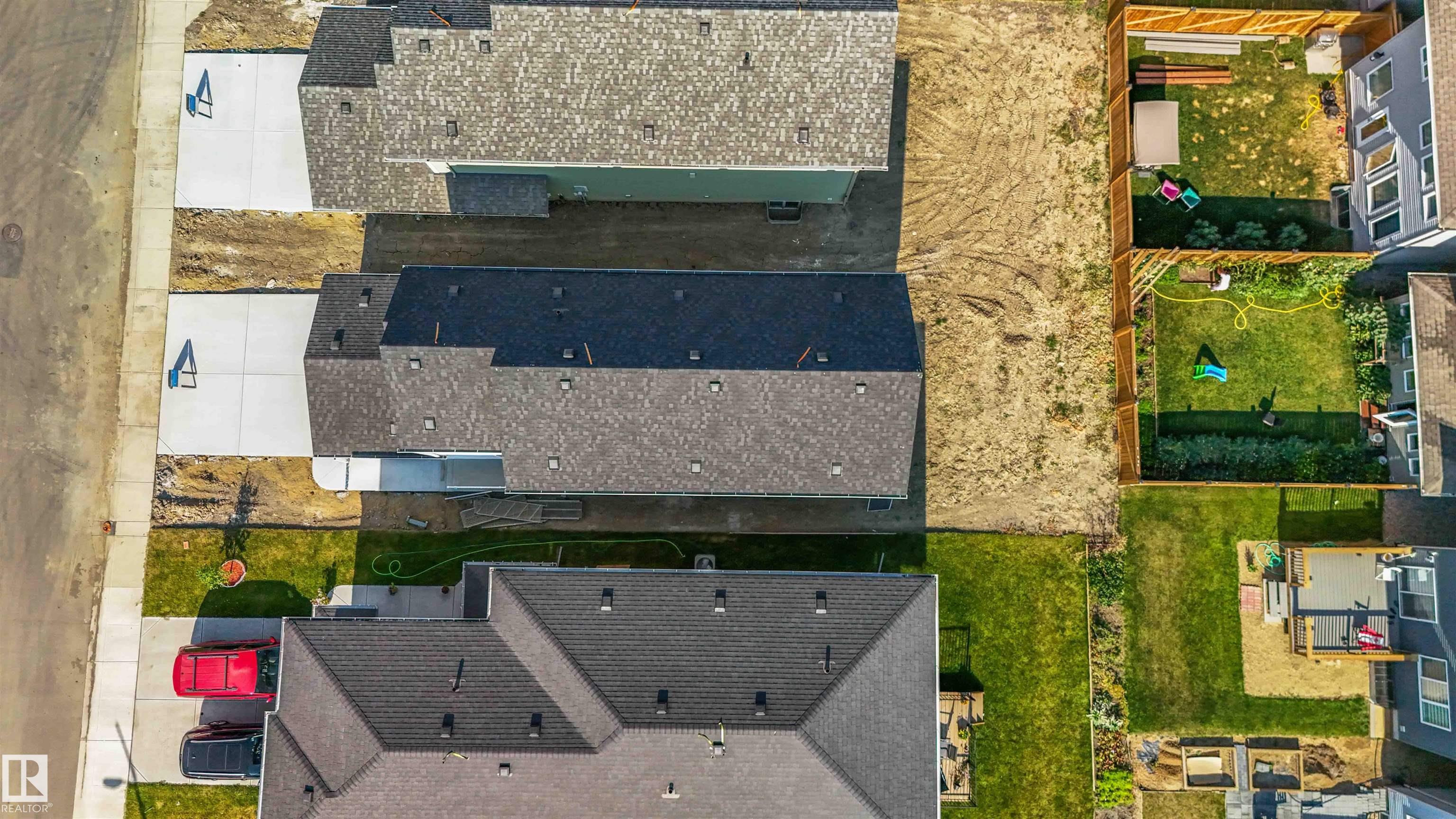 https://zimg.paragon.ice.com/ParagonImages/Property/PM/RAE/225410889/61/0/0/2b7a450d8d703be2971527949d840002/1/c8d4c1a16ae2420700643eb34e26ebc4/225410889-1DA7F623-765F-4ECC-8012-6470FCB73158.JPG