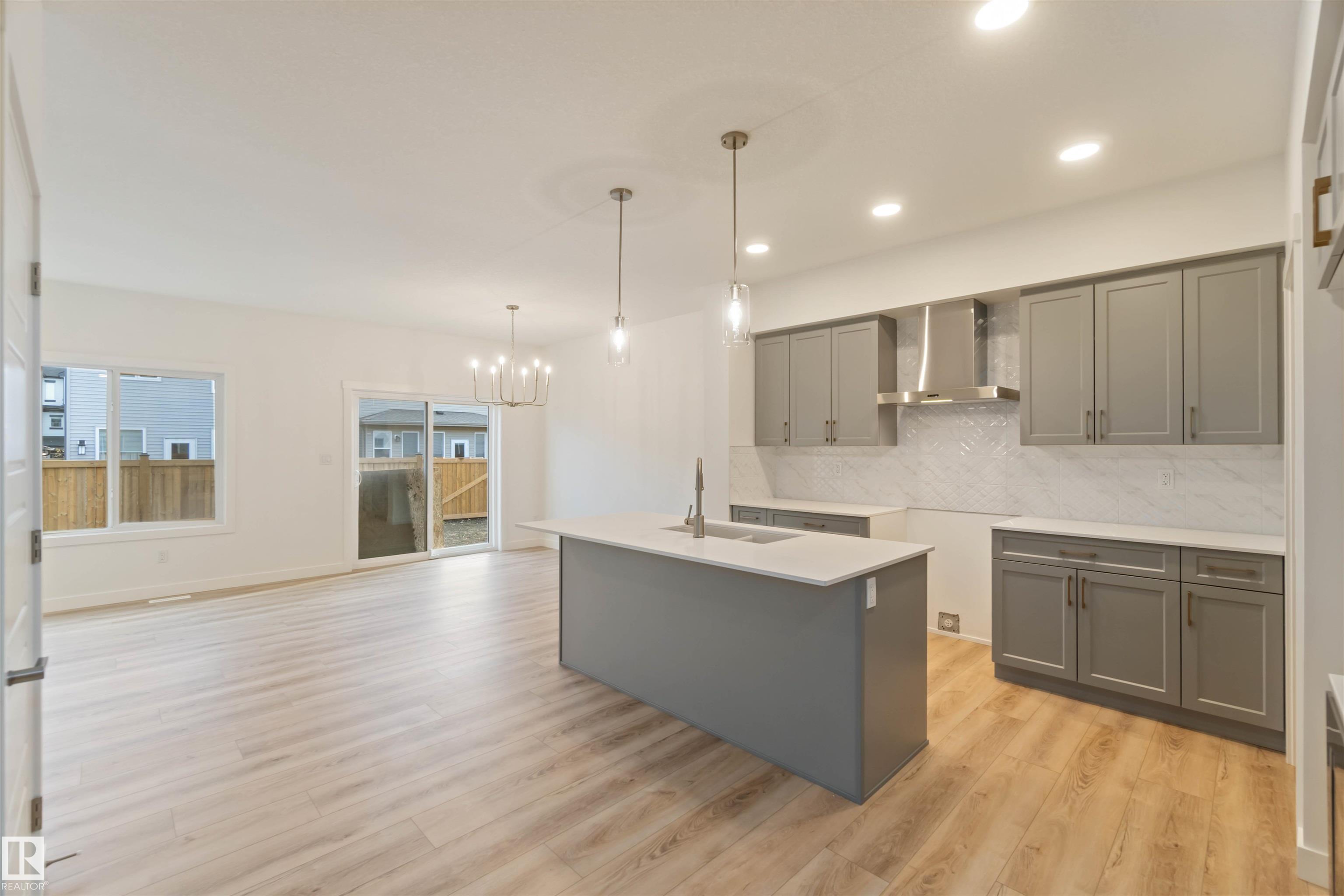 Photo 13 at 2503 194 Street NW, The Uplands, Edmonton