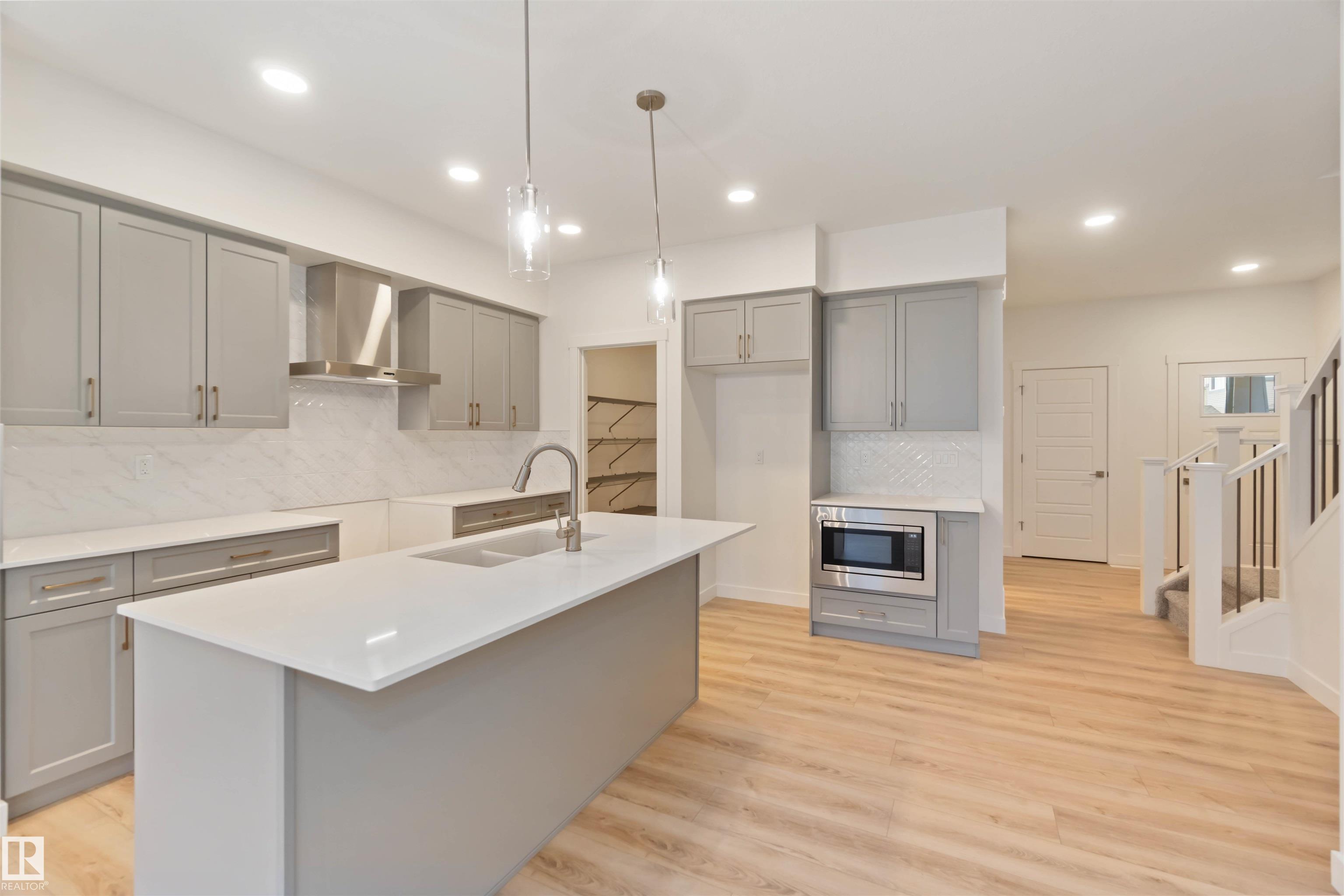 Photo 10 at 2503 194 Street NW, The Uplands, Edmonton
