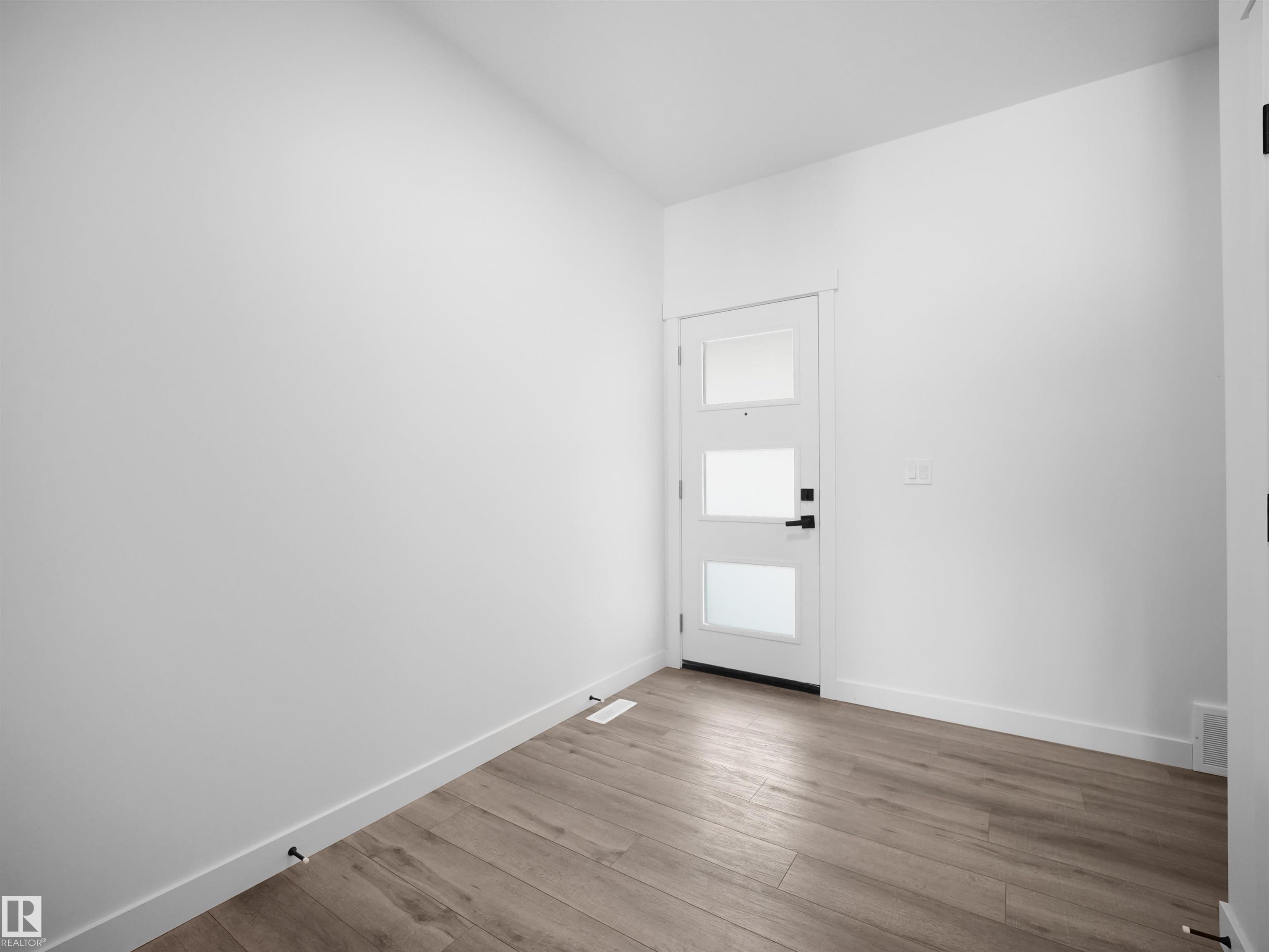 https://zimg.paragon.ice.com/ParagonImages/Property/PM/RAE/225410897/19/0/0/e36ef30d3eb9e91254d1aaeef3c101b8/1/35d10090af27f1040cf667c82b62185a/225410897-299c933a-b03d-4419-8ee2-08c236aff981.JPG