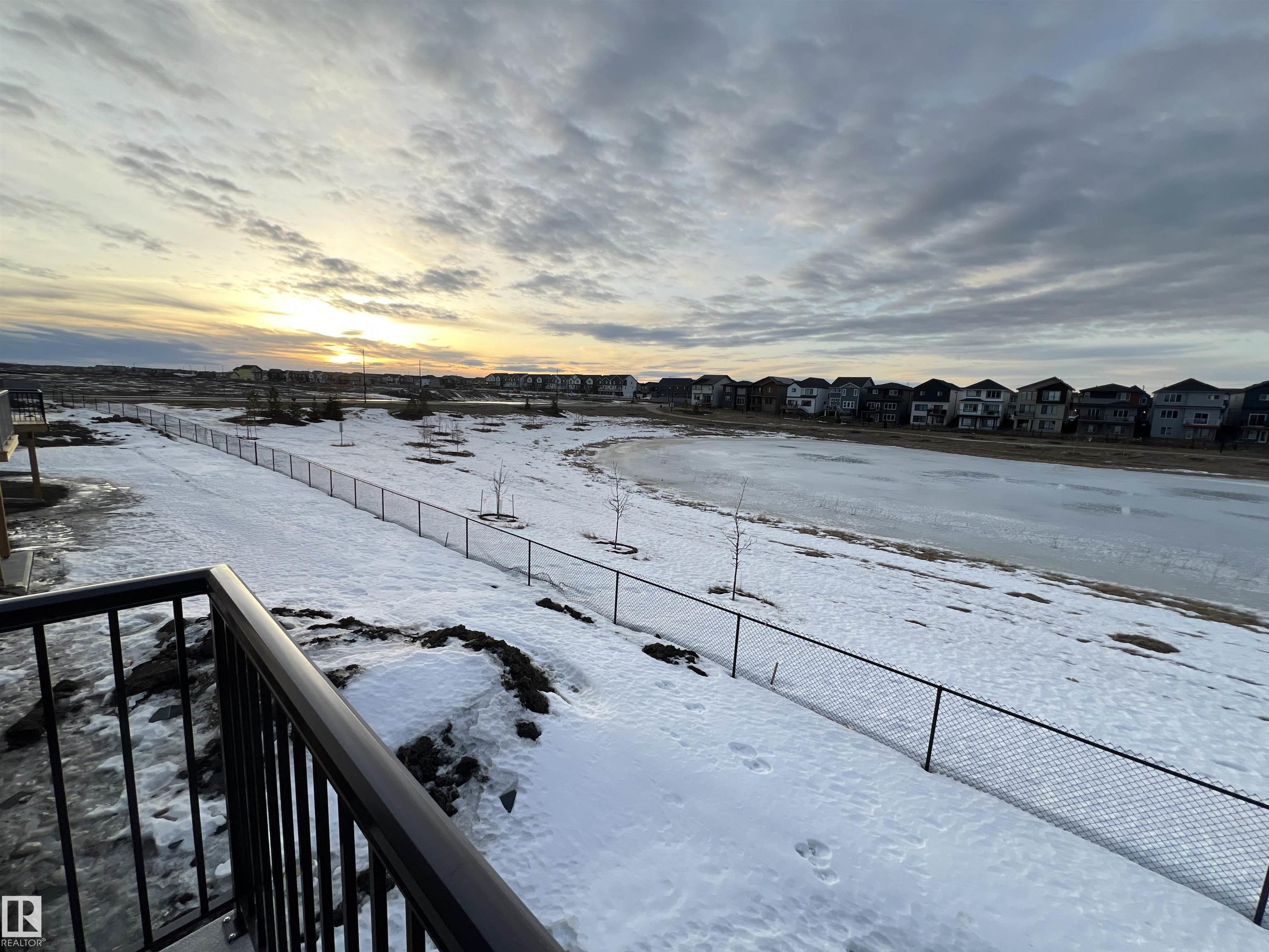 https://zimg.paragon.ice.com/ParagonImages/Property/PM/RAE/225410897/23/0/0/42f40fb19860228a73ba1c5dfa4aa002/1/35d10090af27f1040cf667c82b62185a/225410897-cbf115e4-3f79-42c4-83fb-ce111f9e1cab.JPG