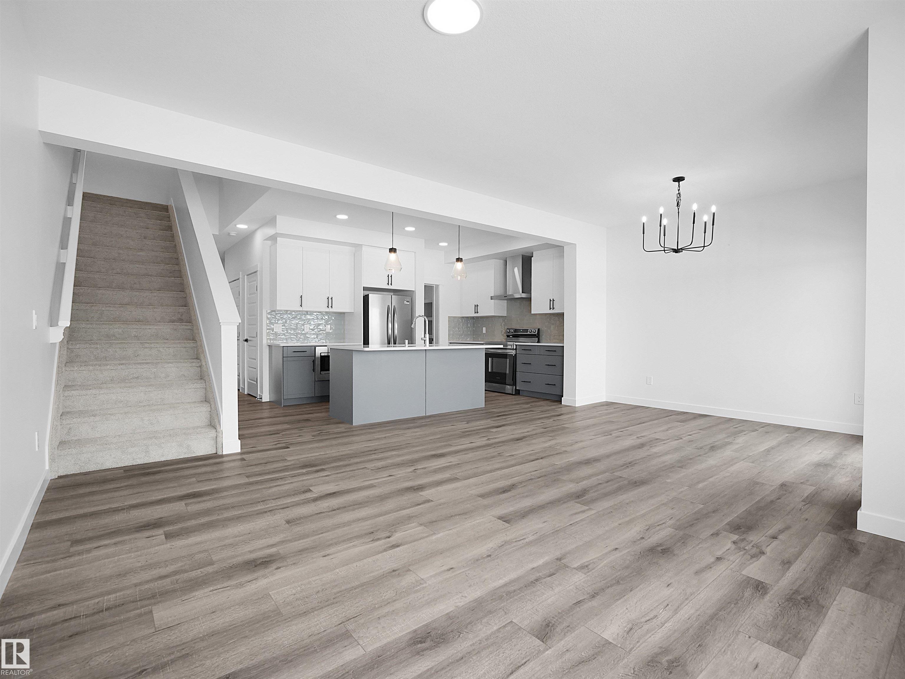 https://zimg.paragon.ice.com/ParagonImages/Property/PM/RAE/225410897/25/0/0/de0d49ecd0a0ea698c956d627e4a753d/1/35d10090af27f1040cf667c82b62185a/225410897-a4b2bef3-2a9b-4d70-b9aa-a5d3eb47630c.JPG