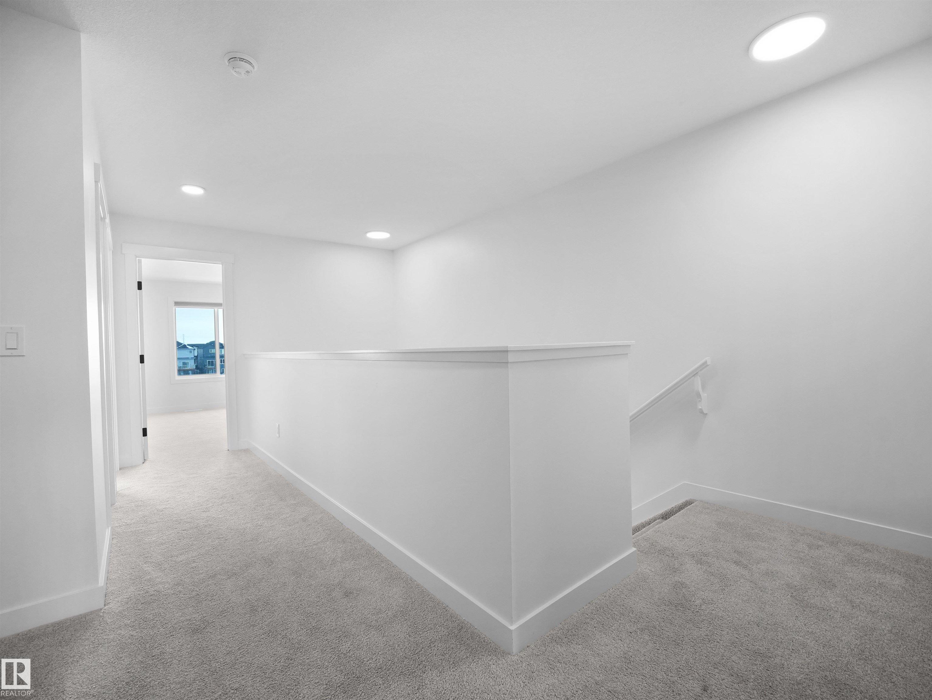 https://zimg.paragon.ice.com/ParagonImages/Property/PM/RAE/225410897/26/0/0/de1152204910ce50f206a9d9b79e8b65/1/35d10090af27f1040cf667c82b62185a/225410897-ff975a73-ea32-4c8e-8b9e-8030aa618a34.JPG