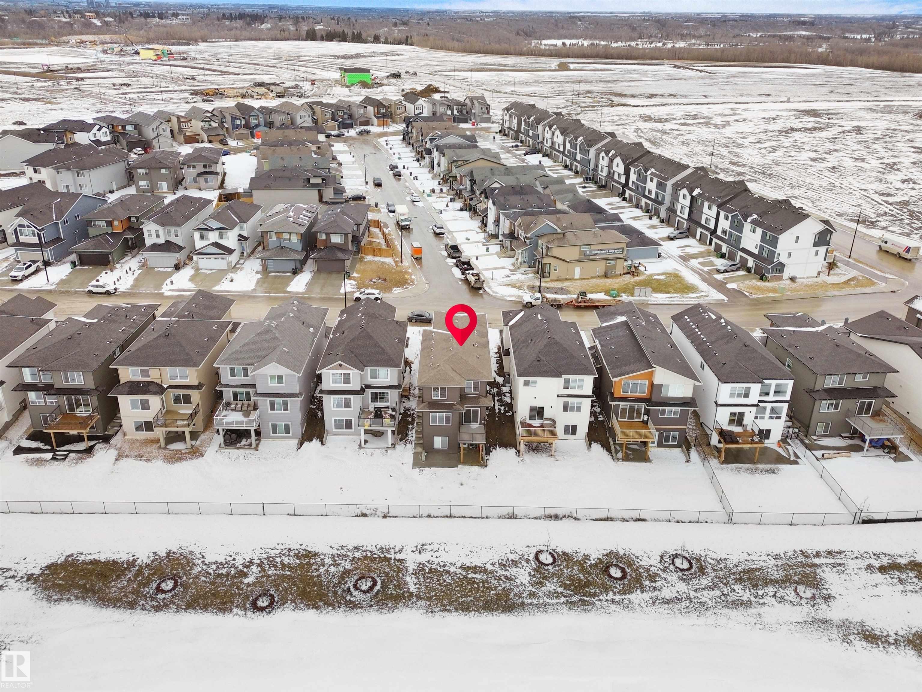 https://zimg.paragon.ice.com/ParagonImages/Property/PM/RAE/225410897/53/0/0/12f28f3f9a24e122e781fe52da3aea9d/1/35d10090af27f1040cf667c82b62185a/225410897-f51796a0-d265-4f7f-837f-0d897939ded4.JPG