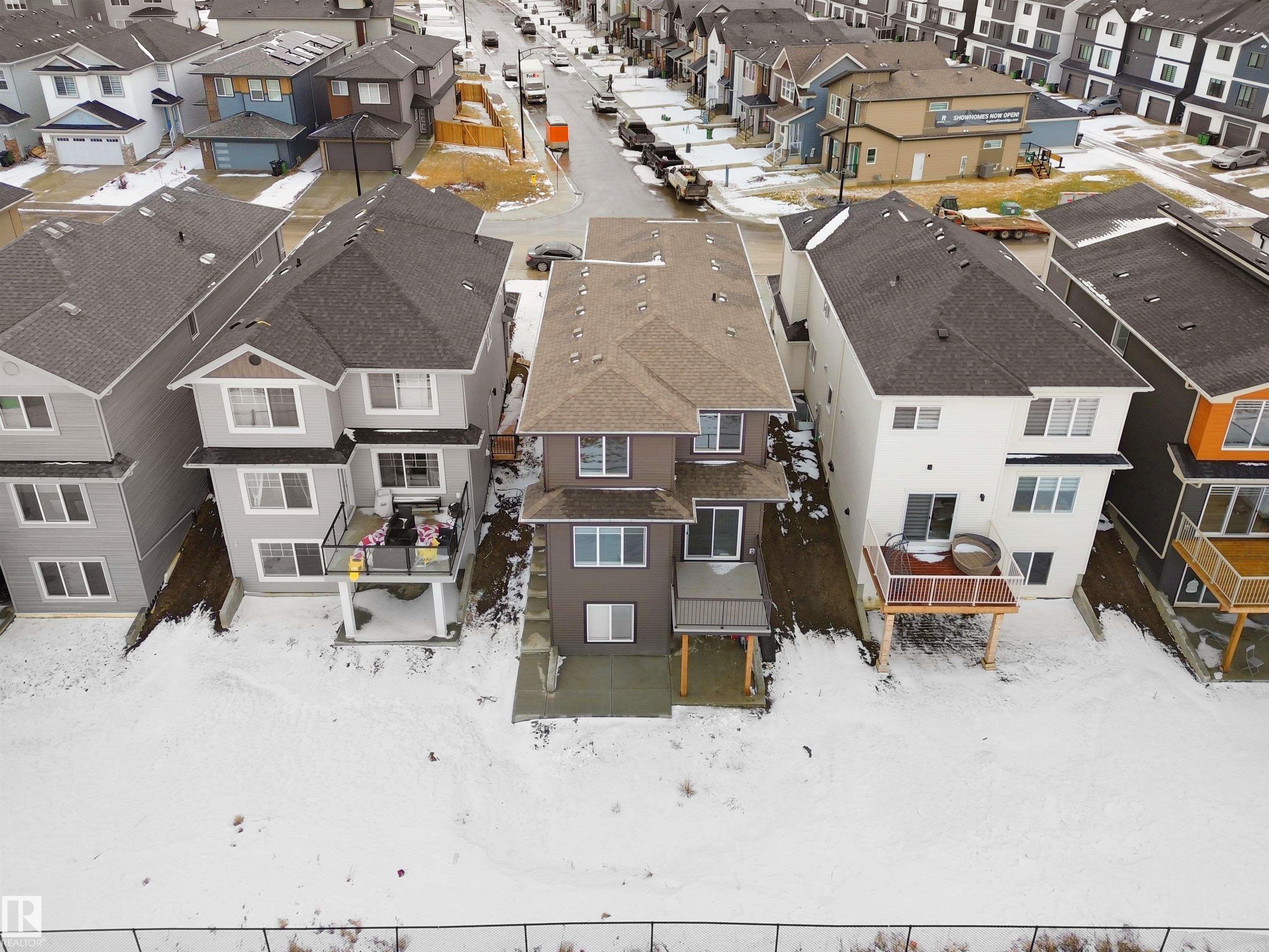 https://zimg.paragon.ice.com/ParagonImages/Property/PM/RAE/225410897/55/0/0/e1092a1a056f63cf60d4a5f684795b46/1/35d10090af27f1040cf667c82b62185a/225410897-6e844e01-9859-4e98-a8f3-aa2ceda134c0.JPG
