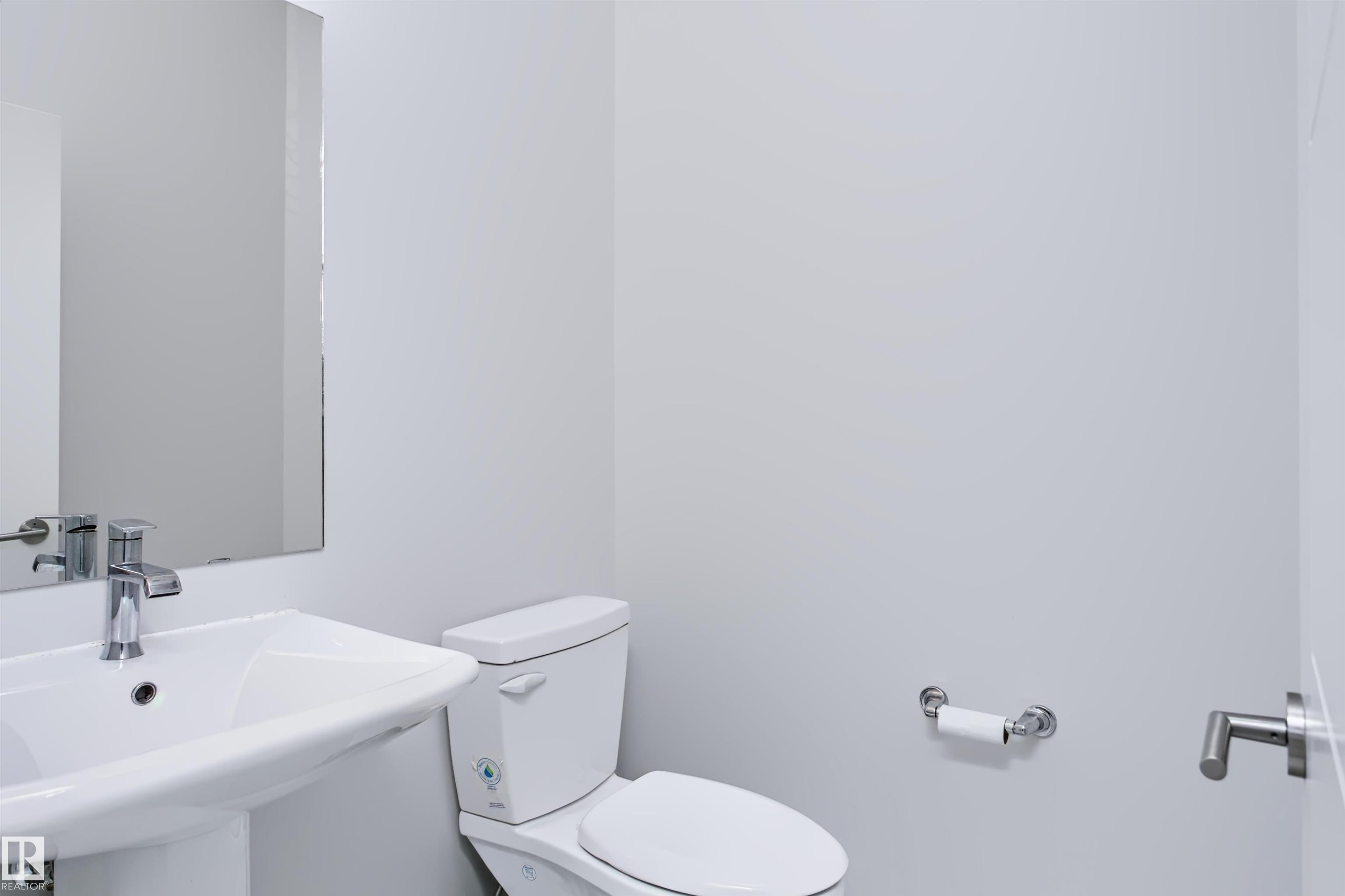 https://zimg.paragon.ice.com/ParagonImages/Property/PM/RAE/225410916/10/0/0/5c94b0d967b8443735f72cbfb1265fbb/1/1d55c463f993f3ab6a89280ed86f3b56/225410916-26d60240-2c29-41f2-97d2-0f769bd877c9.JPG