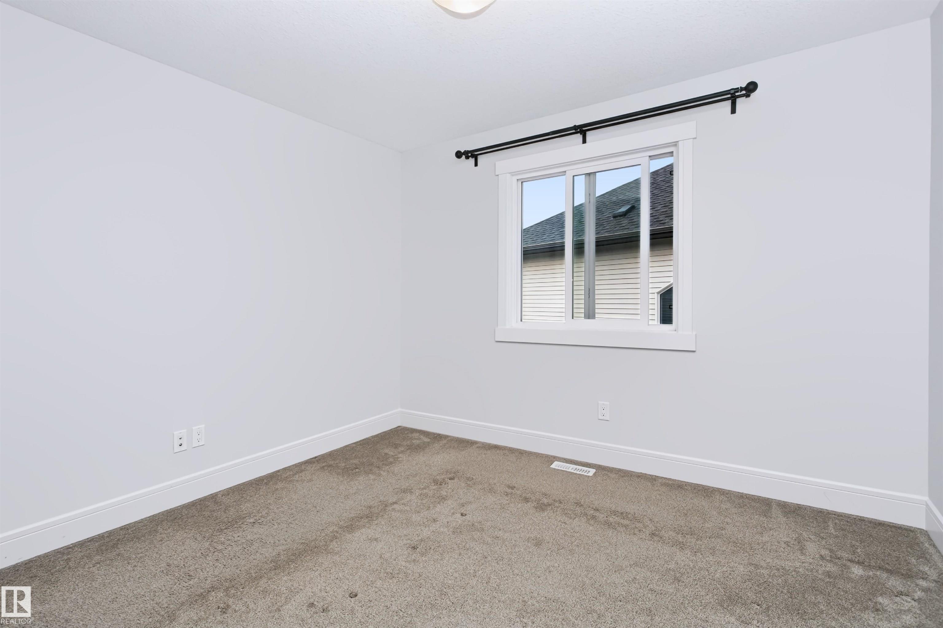 https://zimg.paragon.ice.com/ParagonImages/Property/PM/RAE/225410916/28/0/0/335c6a92535c9281d0b5232c375332d8/1/1d55c463f993f3ab6a89280ed86f3b56/225410916-06d97916-daa6-4024-9289-aefd1195137b.JPG