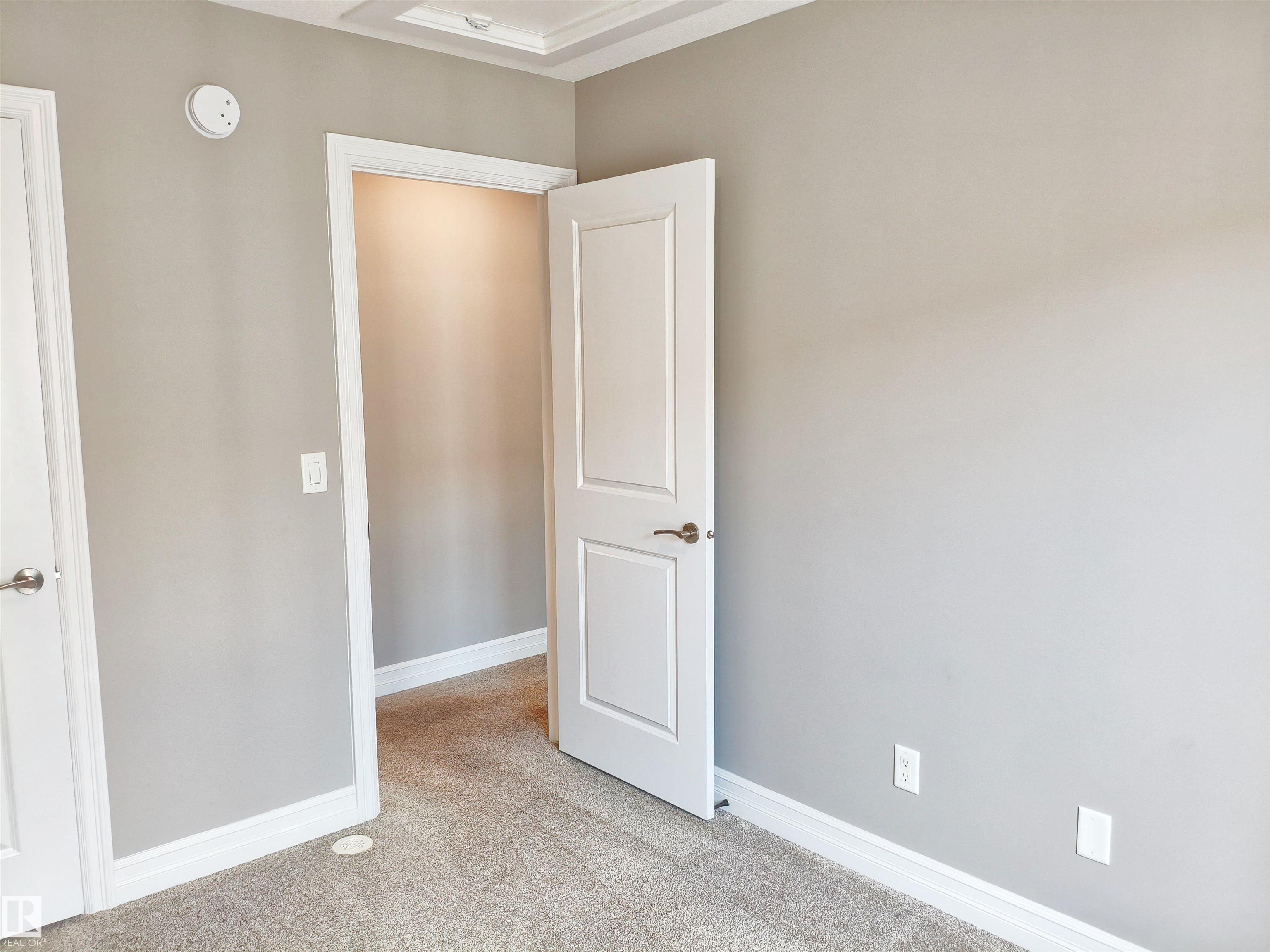 https://zimg.paragon.ice.com/ParagonImages/Property/PM/RAE/225410918/15/0/0/b1c86d5dfad5dad1d6dc0f2648701498/1/243d449ef9ae8f69e7c6a365817597c7/225410918-95b4e6f0-0925-47f6-84d2-c1680e36cf08.JPG