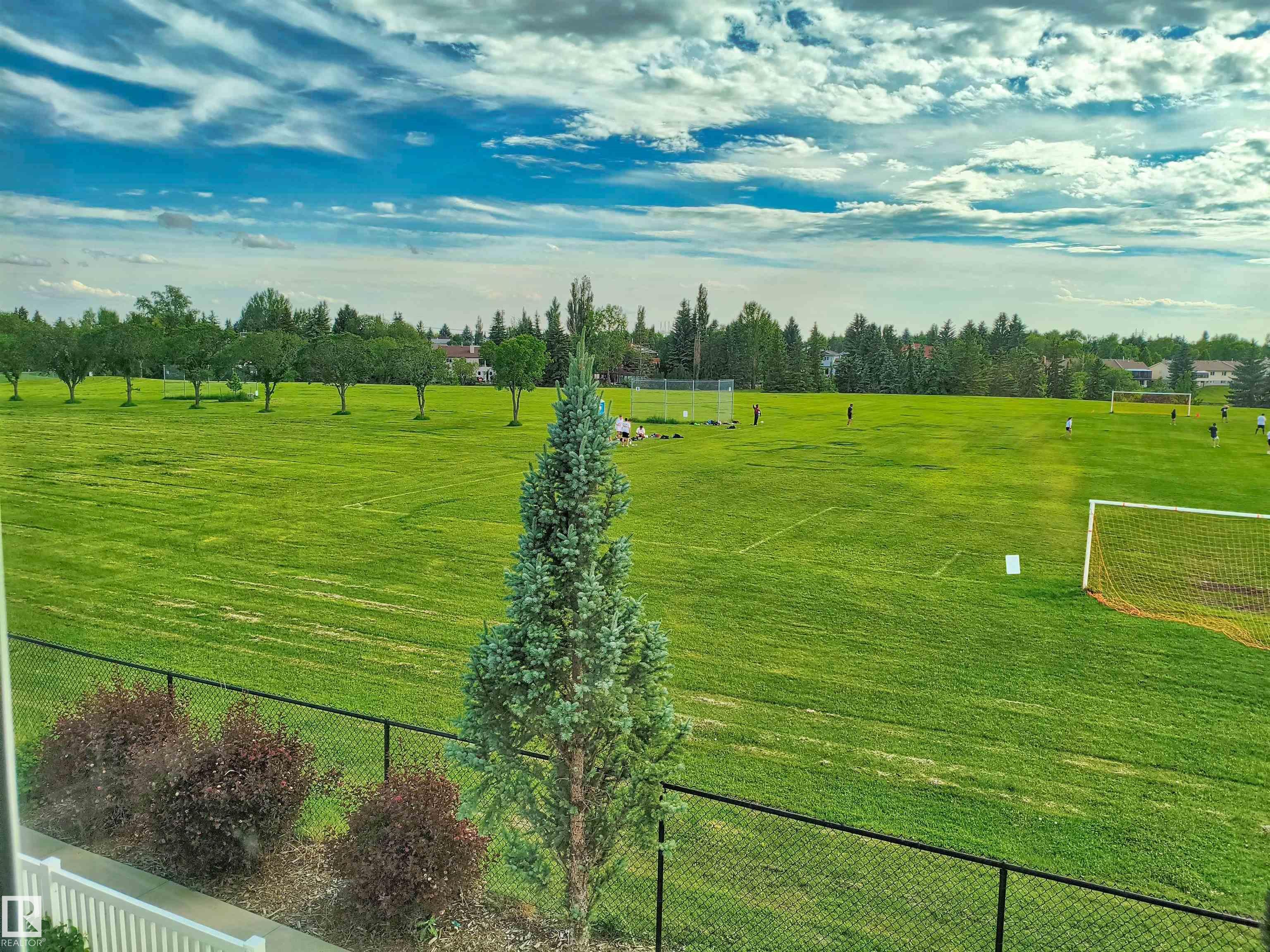 https://zimg.paragon.ice.com/ParagonImages/Property/PM/RAE/225410918/17/0/0/41a493dde1242784d1fbd618a7c1a18d/1/243d449ef9ae8f69e7c6a365817597c7/225410918-11f6814e-8ad6-4df8-bede-e18c396737ac.JPG