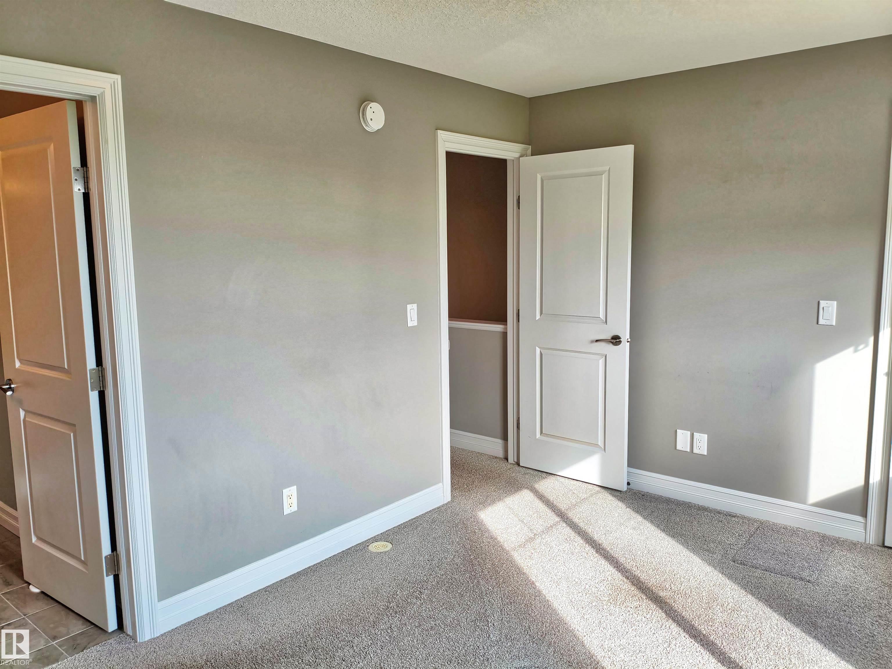 https://zimg.paragon.ice.com/ParagonImages/Property/PM/RAE/225410918/18/0/0/184bafd92d6c4356ae98a9344075e187/1/243d449ef9ae8f69e7c6a365817597c7/225410918-06b6506b-f5b3-4149-b9ba-23a1c82aa4cd.JPG