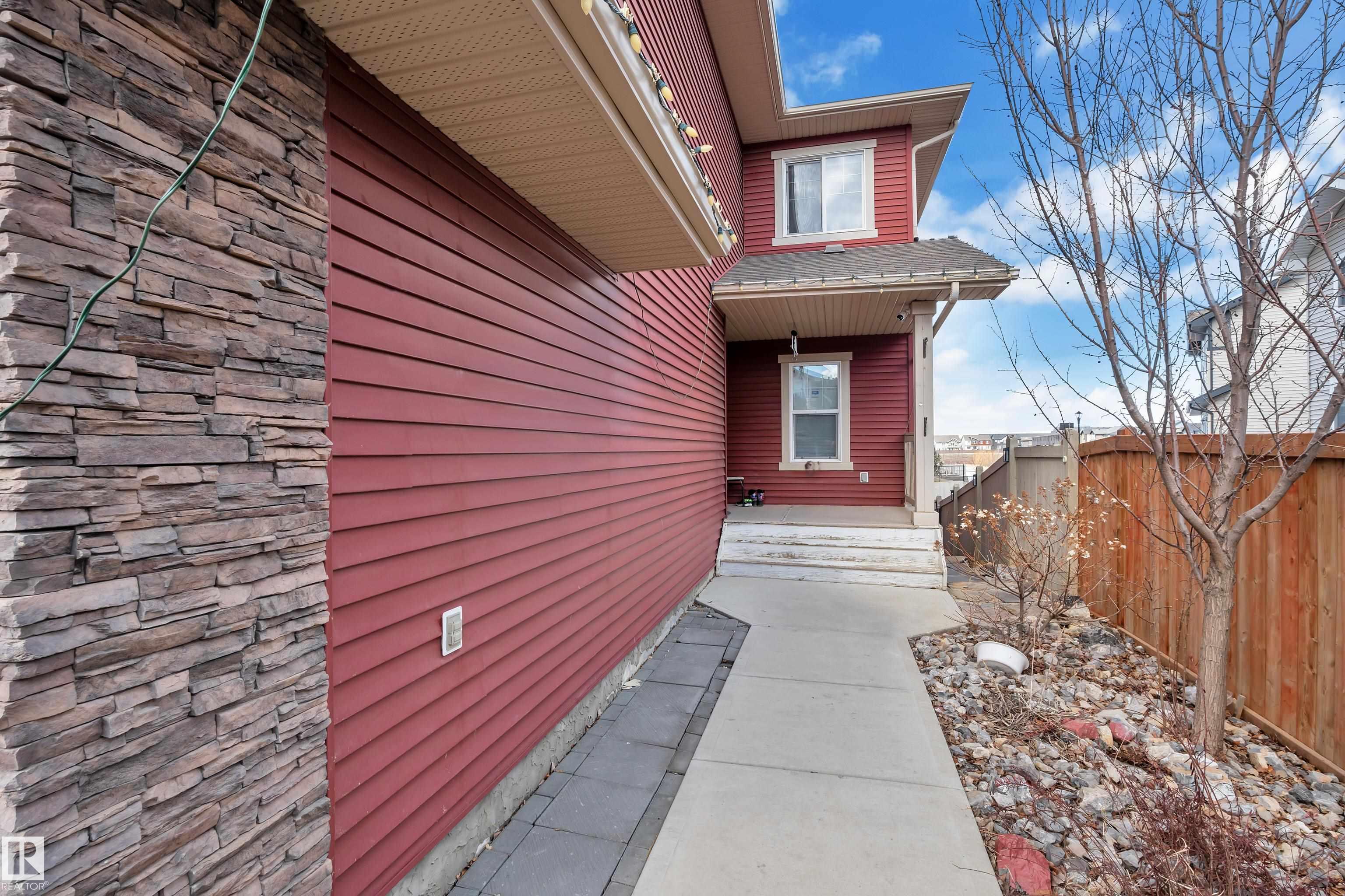 https://zimg.paragon.ice.com/ParagonImages/Property/PM/RAE/225410938/4/0/0/e2ee4b57a940f11f168703788af2c5a5/1/110623e28b2ae5a8fa3e66b30a72ece4/225410938-0e9541b1-3891-4125-8e62-ce1359c21813.JPG