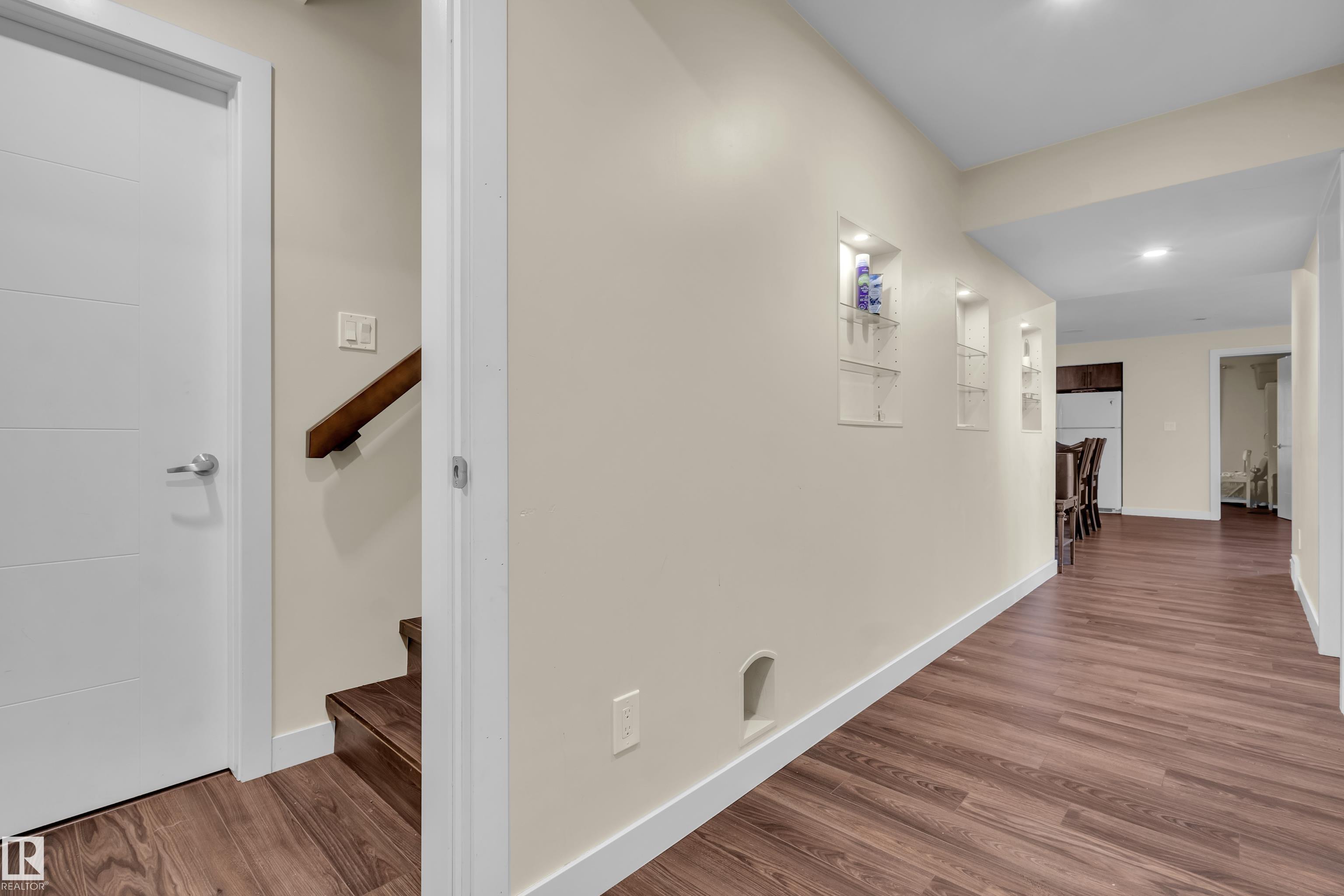 https://zimg.paragon.ice.com/ParagonImages/Property/PM/RAE/225410938/40/0/0/4c96776092091b4ed08015ee943b2c39/1/110623e28b2ae5a8fa3e66b30a72ece4/225410938-90e9b88a-d56c-4490-aa5e-cba784e264ce.JPG