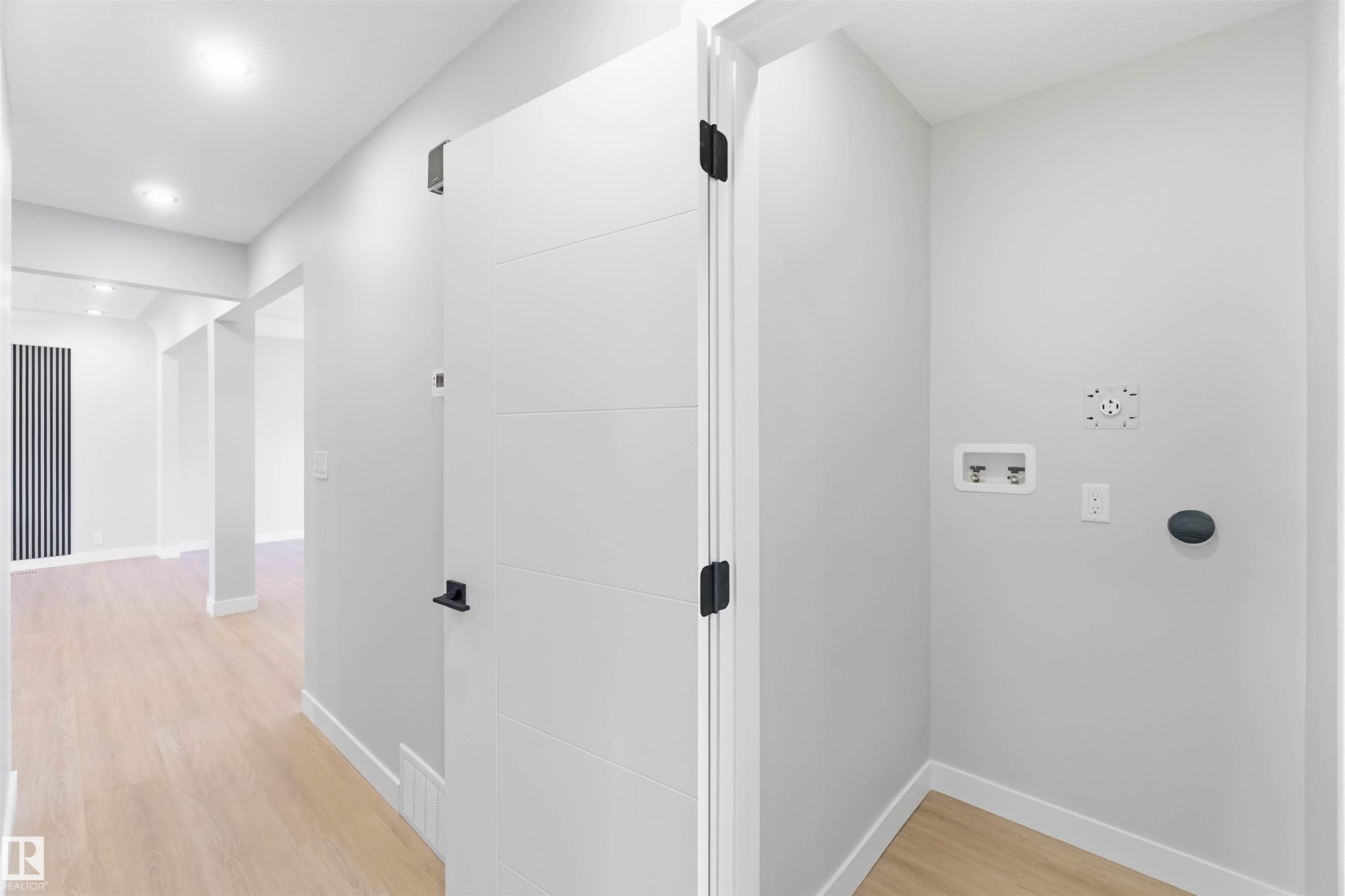 https://zimg.paragon.ice.com/ParagonImages/Property/PM/RAE/225410941/25/0/0/019b56ccb02fef8d86c537518b604a76/1/93631525ab94534dfa217b45f4605ef2/225410941-c49e1827-4626-4469-a8e9-0bb7a687efef.JPG