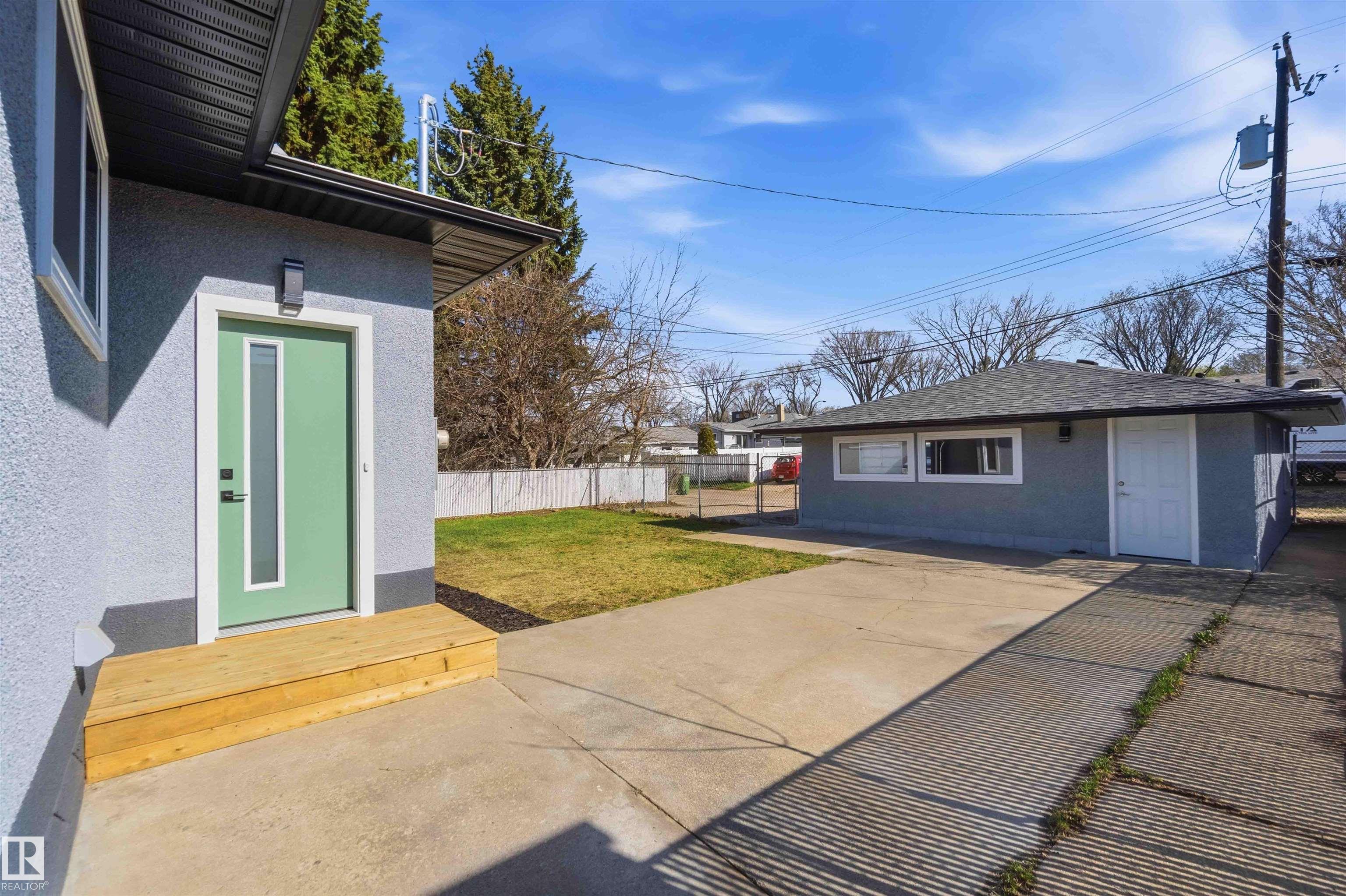 https://zimg.paragon.ice.com/ParagonImages/Property/PM/RAE/225410941/8/0/0/daf795f1e53f386a3f5b6f2e976998d7/1/93631525ab94534dfa217b45f4605ef2/225410941-93d2f0c3-21fa-47b6-864d-71b5e4dca9f5.JPG