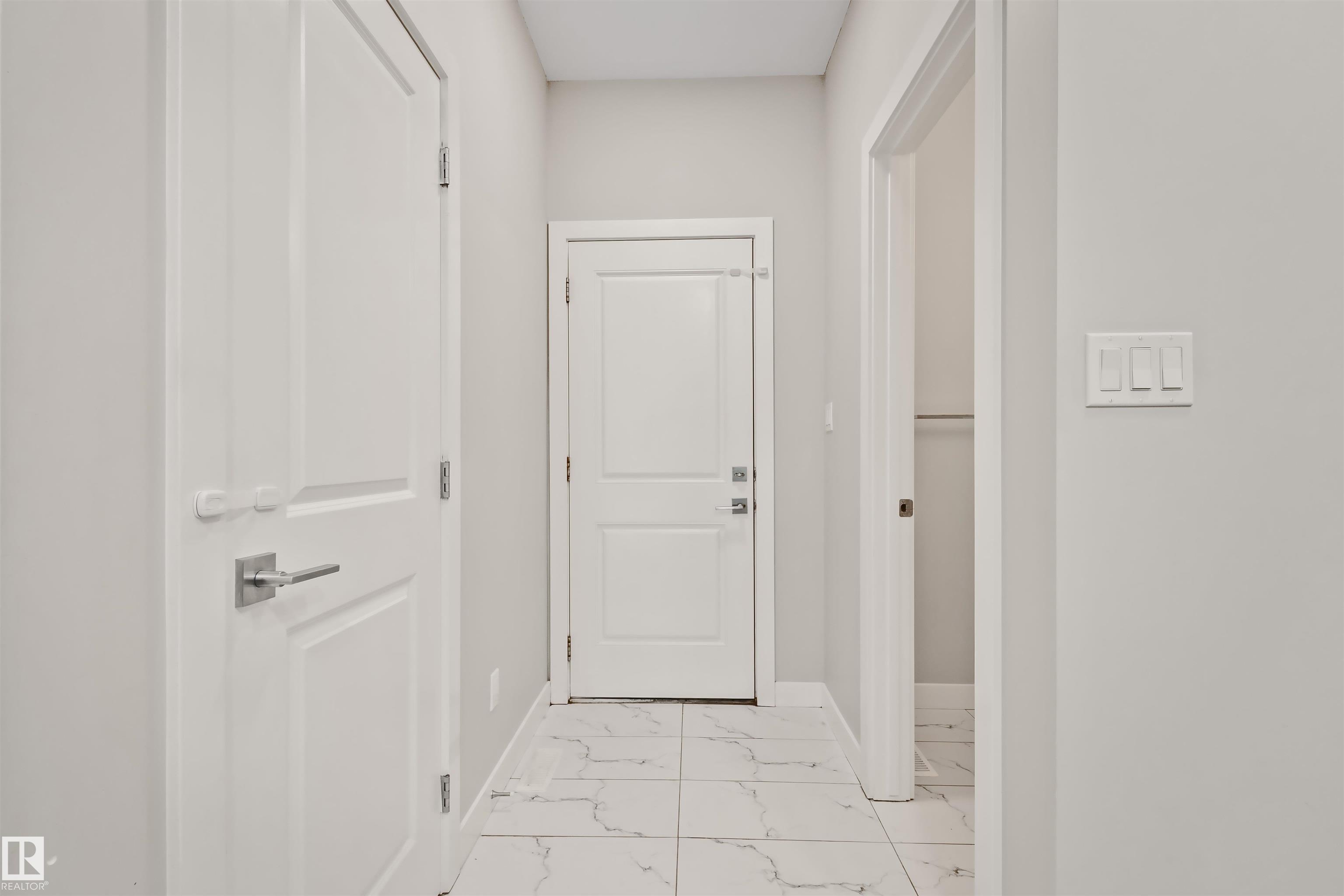 https://zimg.paragon.ice.com/ParagonImages/Property/PM/RAE/225410945/16/0/0/49454e503b2832bf4a3b63d2b2cb3725/1/e6aae961ee39b3a26a29a9bede110b81/225410945-6d8b7ab0-d727-4e54-b6ef-25841b5fe5da.JPG