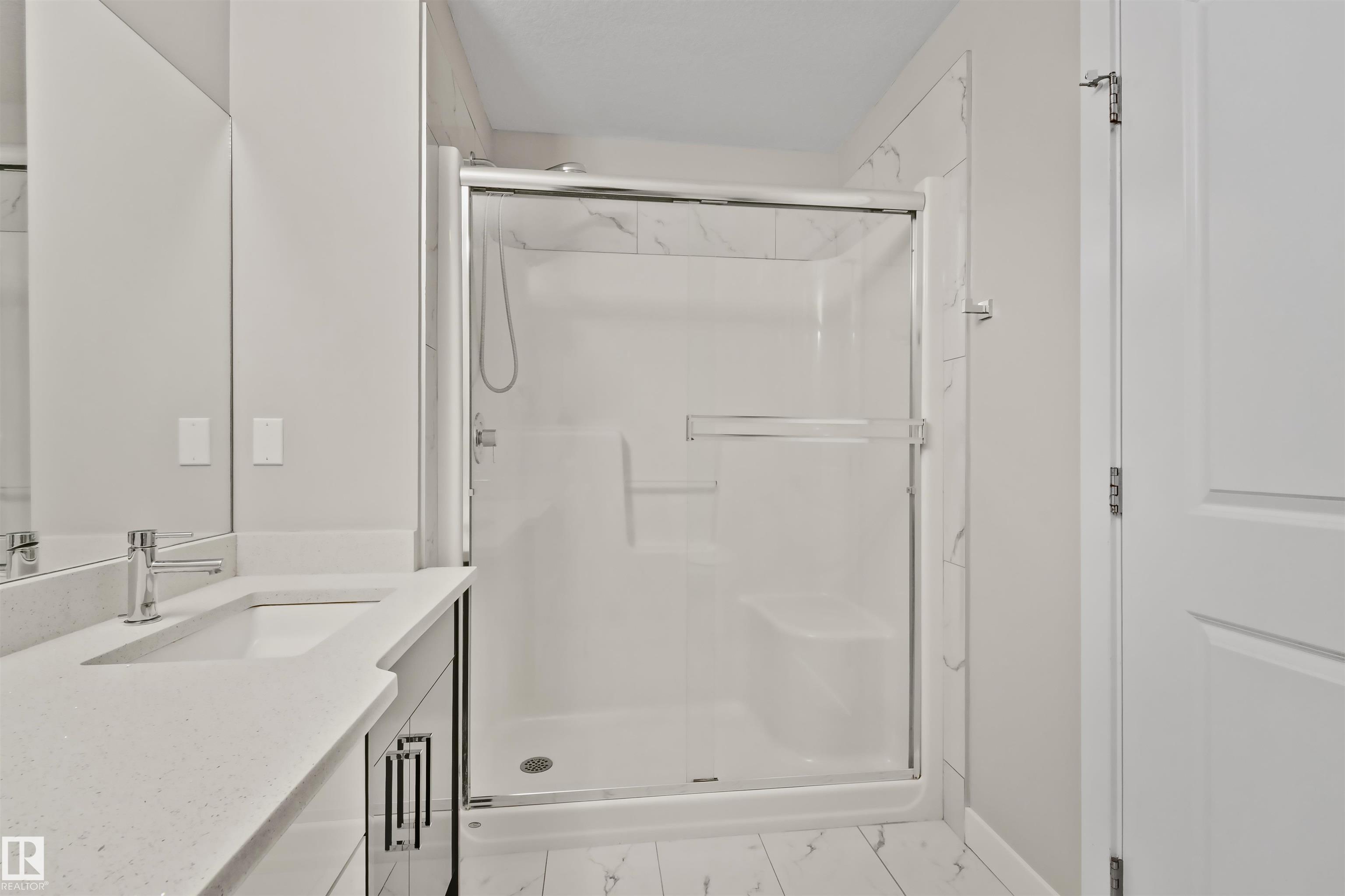 https://zimg.paragon.ice.com/ParagonImages/Property/PM/RAE/225410945/24/0/0/d7d10a3fc9fbbd577f9f9bee55415195/1/e6aae961ee39b3a26a29a9bede110b81/225410945-c7d0bb91-d892-4d9c-8b43-040ac235fa8e.JPG