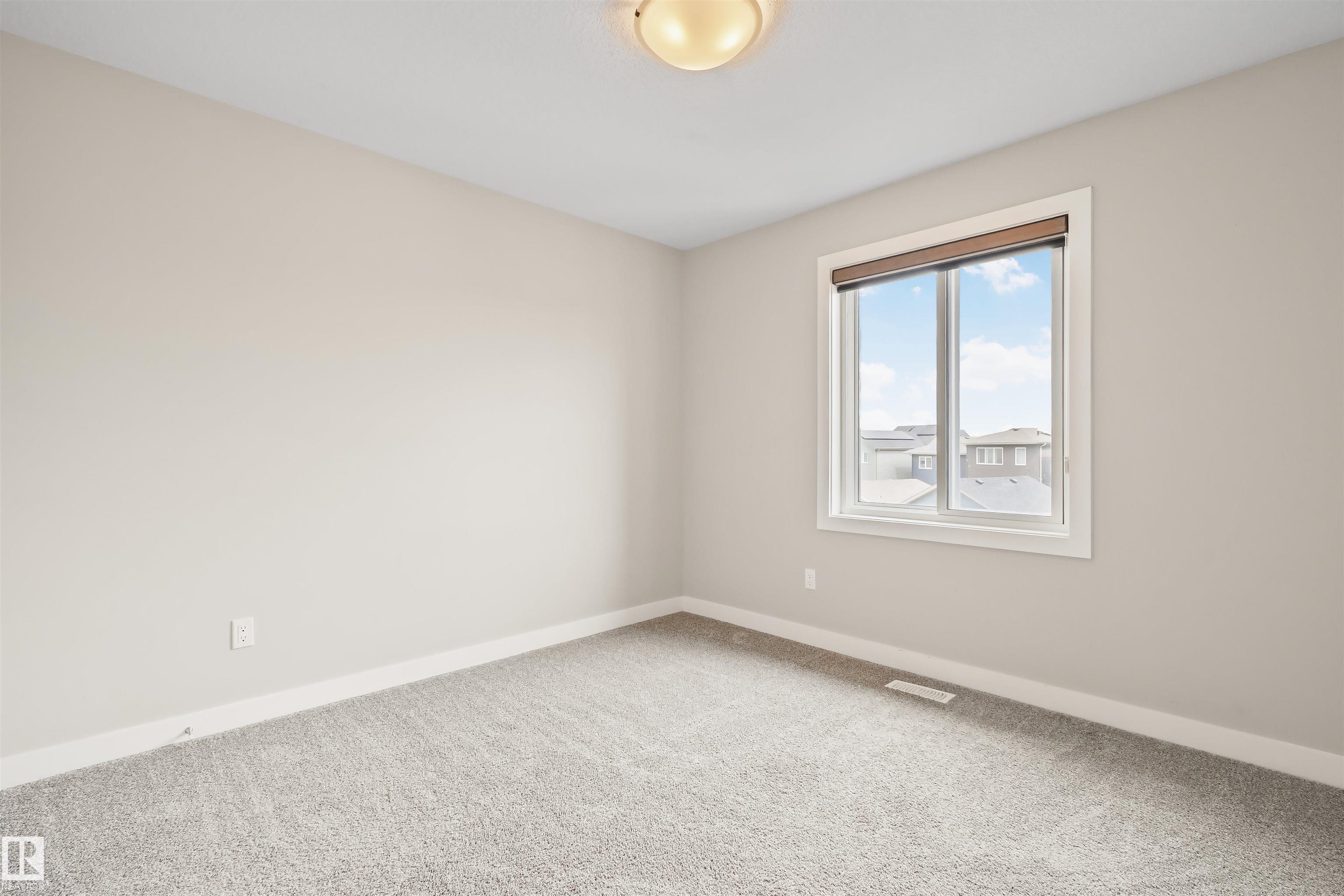 https://zimg.paragon.ice.com/ParagonImages/Property/PM/RAE/225410945/29/0/0/41bf5e7f7b83533d5259d7031360773e/1/e6aae961ee39b3a26a29a9bede110b81/225410945-e6c1d852-846f-49d1-84f5-dba7700cfae8.JPG