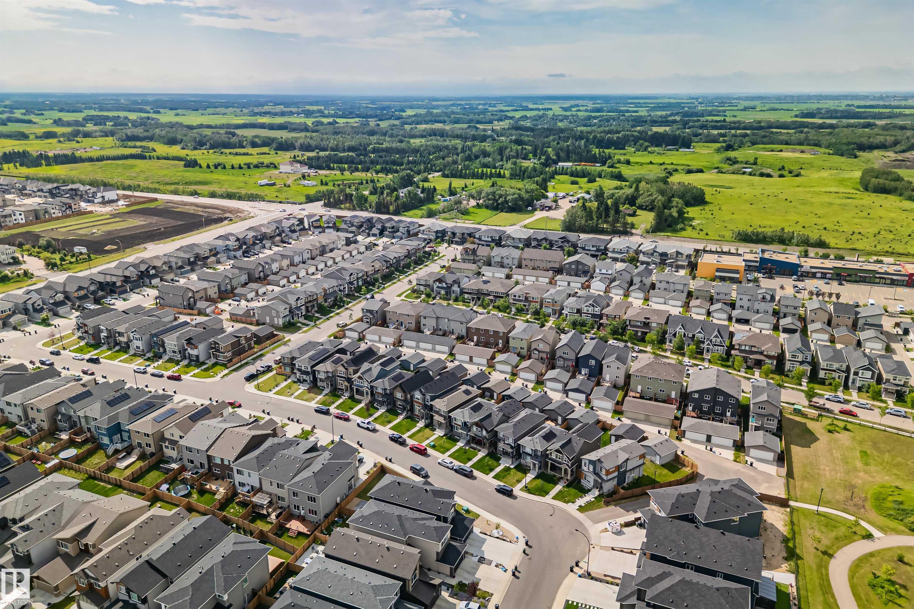https://zimg.paragon.ice.com/ParagonImages/Property/PM/RAE/225410945/50/0/0/b69271cdea7ffea8fc8707f4926ae24e/1/e6aae961ee39b3a26a29a9bede110b81/225410945-7cb6c9fe-cec9-43f6-bd64-d7f6af46bcb4.JPG