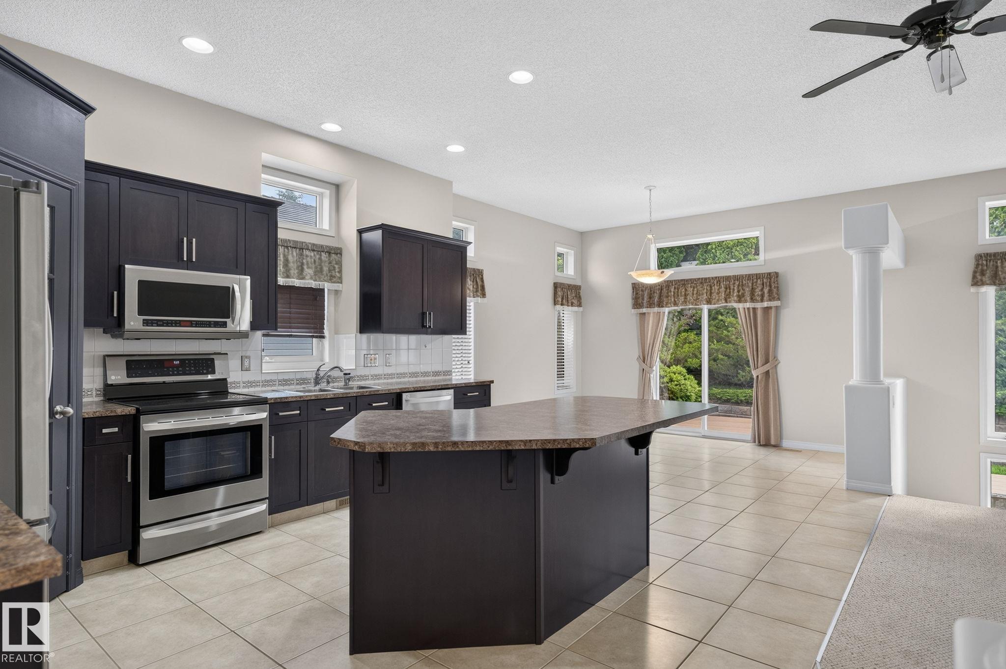 Photo 9 at 2 Keating point(e), Kingswood, St. Albert