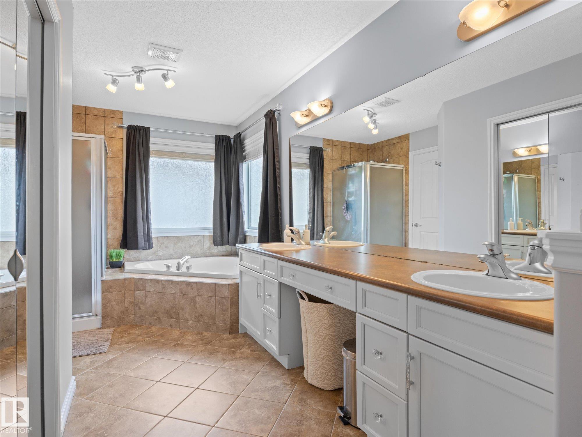 https://zimg.paragon.ice.com/ParagonImages/Property/PM/RAE/225410989/24/0/0/b9659efa915b43522e59549f9b49bfce/1/61ee839a2646ff676269dd8868a4e7d6/225410989-57f74d7b-60c4-47b9-88d7-5a2f4b2821d6.JPG