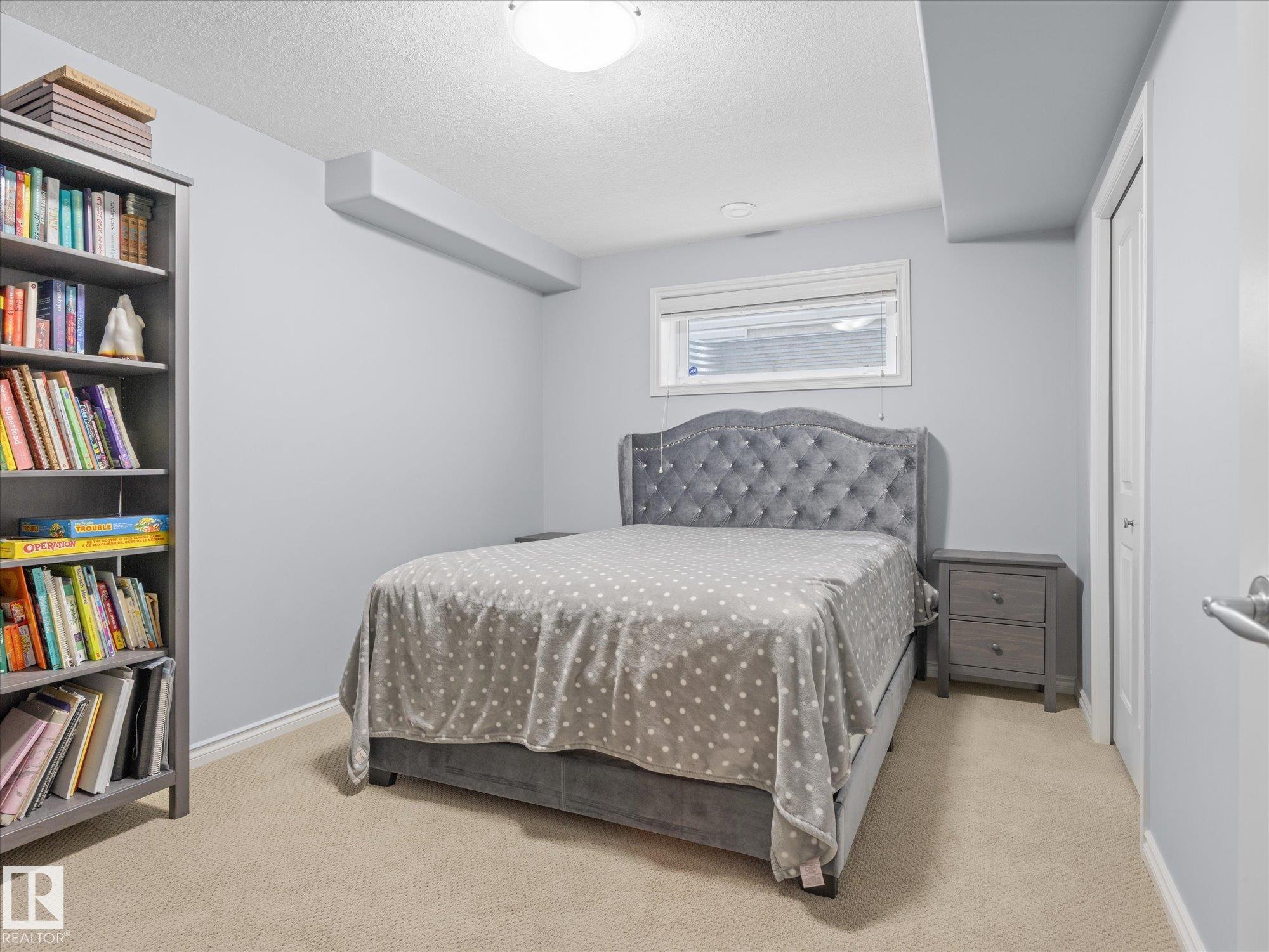 https://zimg.paragon.ice.com/ParagonImages/Property/PM/RAE/225410989/36/0/0/379c183dfd2b3208cf7f82e3183156e6/1/61ee839a2646ff676269dd8868a4e7d6/225410989-f9c254ca-7219-42e5-a1bc-be91601ff44f.JPG