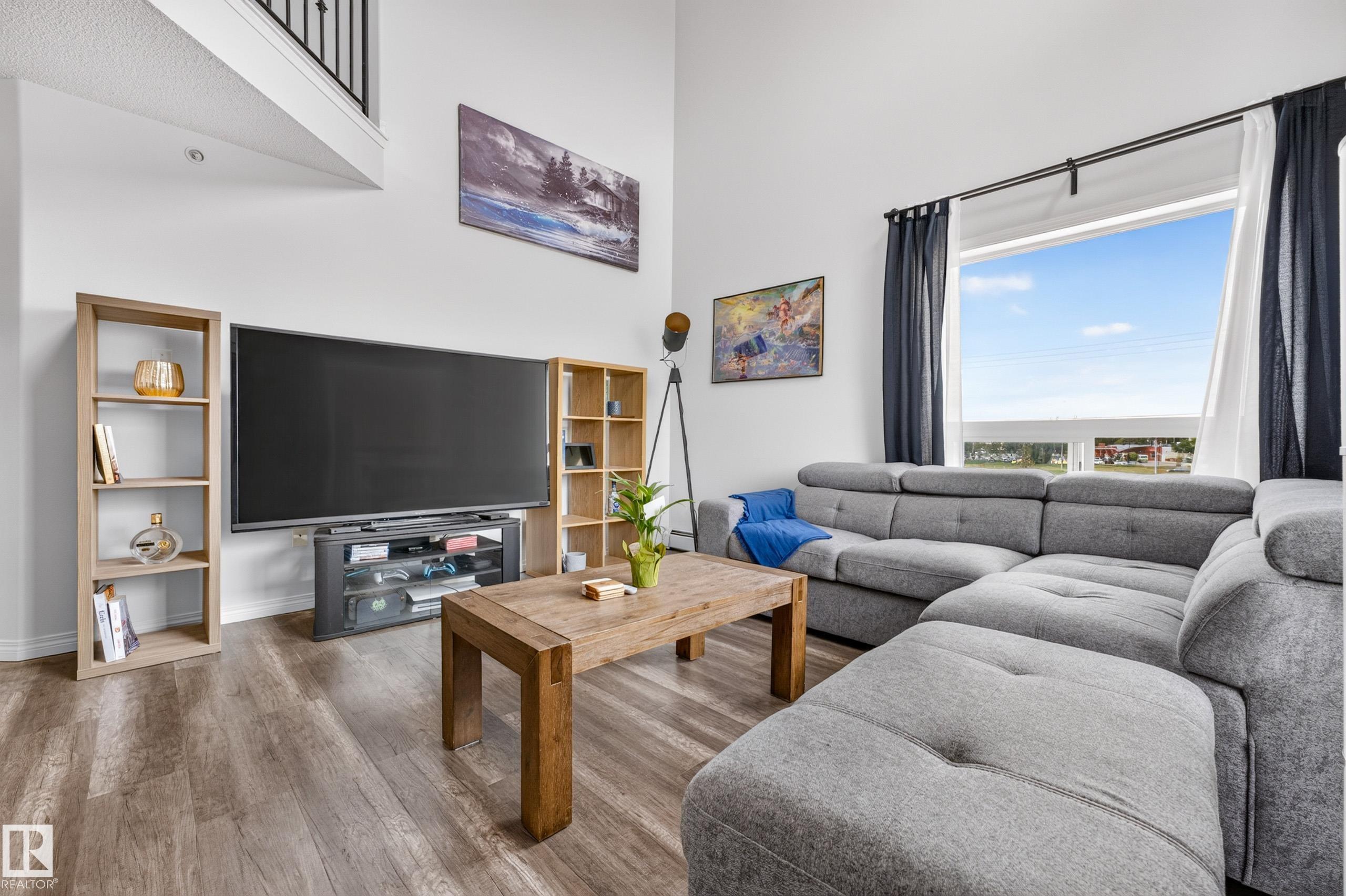 https://zimg.paragon.ice.com/ParagonImages/Property/PM/RAE/225411006/10/0/0/dc8f814f92a7e73aaebd4e107c816011/1/a723cbabded8b06608efd4ca20b19e3b/225411006-2dabe807-b54a-4d64-8c67-e8c89429fdb6.JPG