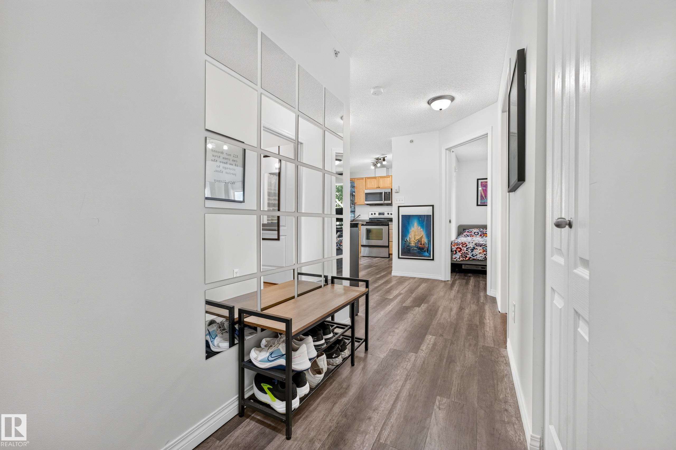 https://zimg.paragon.ice.com/ParagonImages/Property/PM/RAE/225411006/2/0/0/43d00c6facd7a15ea6698b39ed00eaee/1/a723cbabded8b06608efd4ca20b19e3b/225411006-a8d53049-ce57-4916-bce4-8259dd942359.JPG