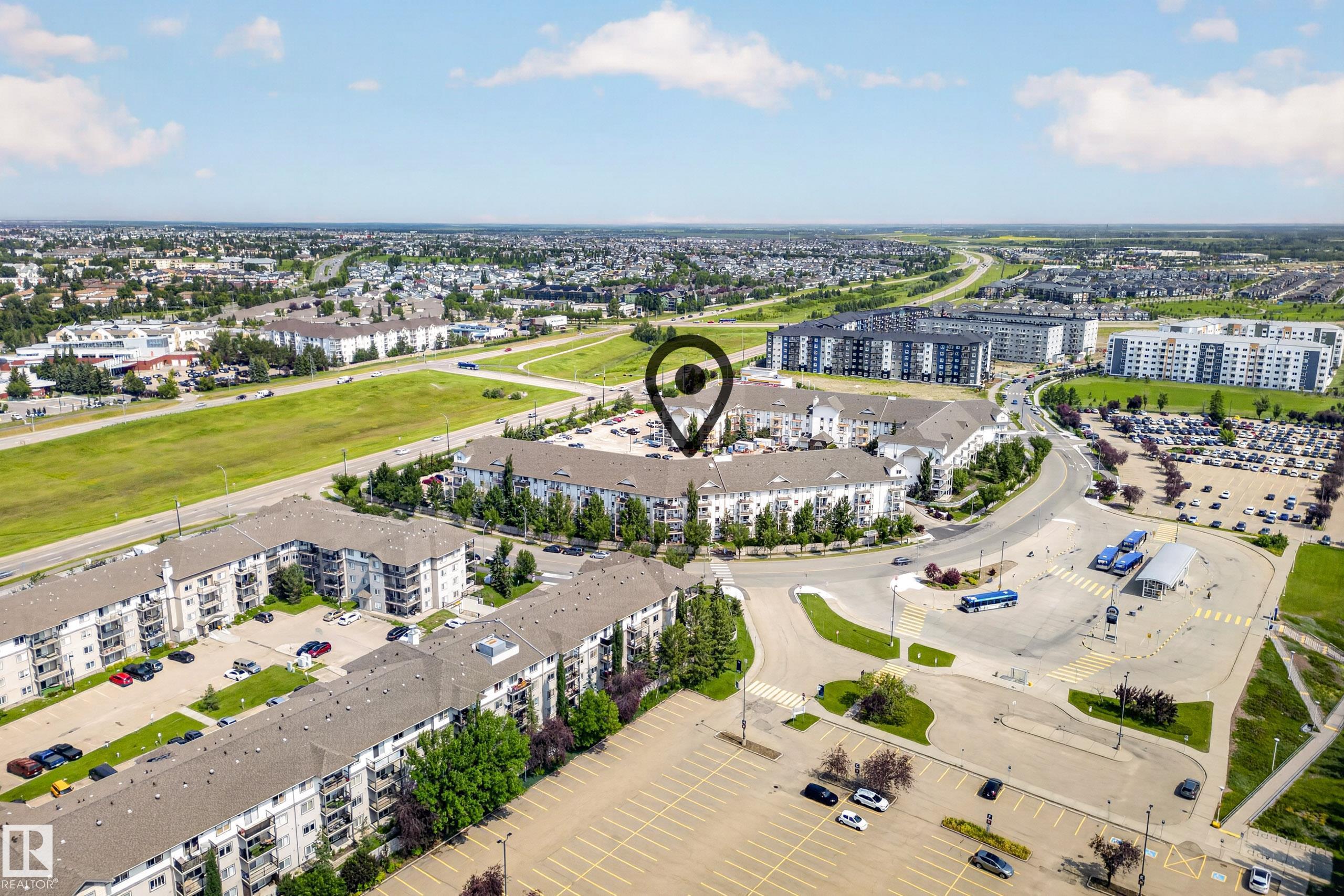 https://zimg.paragon.ice.com/ParagonImages/Property/PM/RAE/225411006/43/0/0/d27367c028bc445b557a4784449151ca/1/a723cbabded8b06608efd4ca20b19e3b/225411006-d2c2b7bf-218d-412b-b491-59b2e99e1c6c.JPG