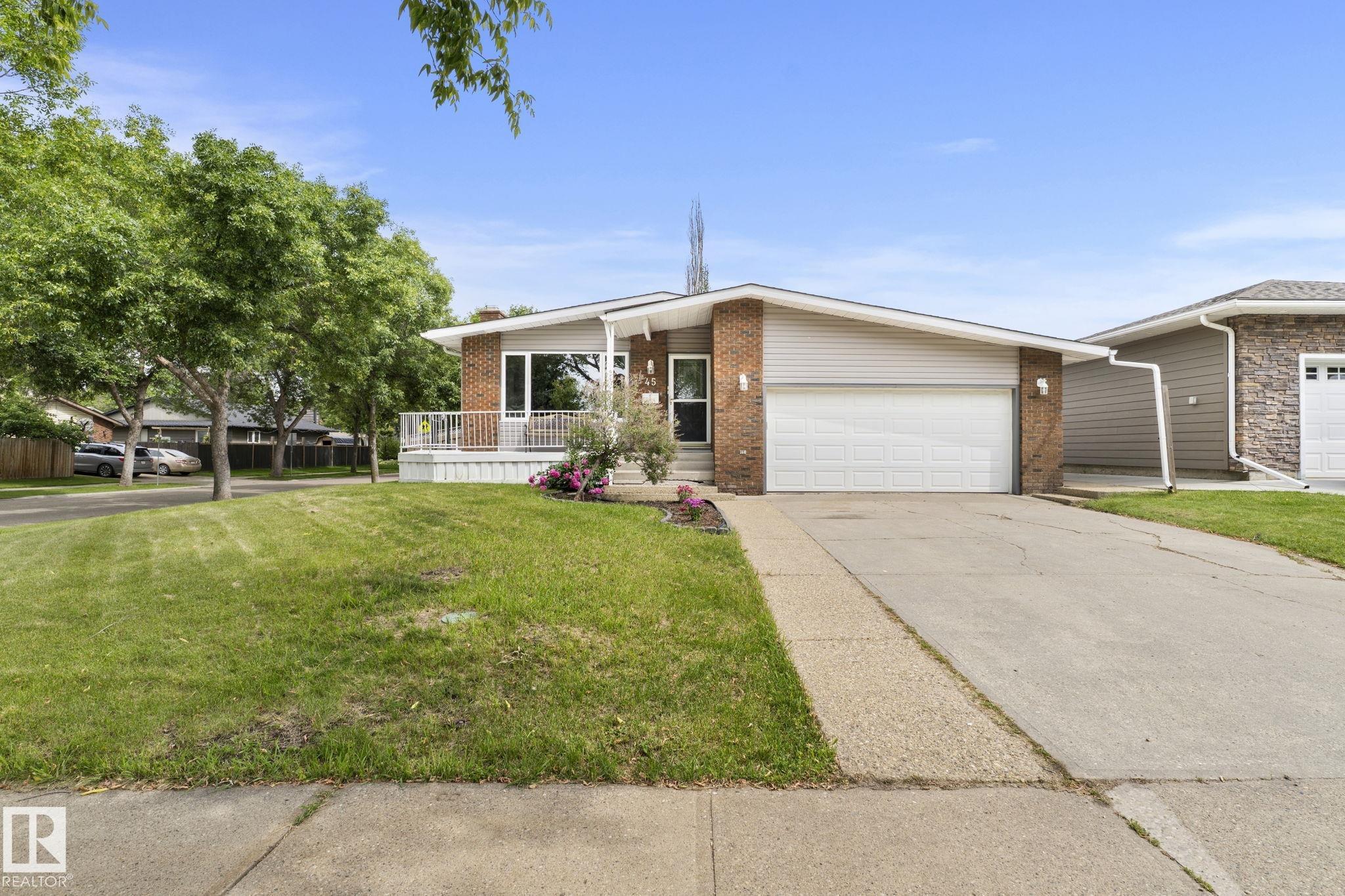 45 Whitehall Crescent, Woodlands, St. Albert