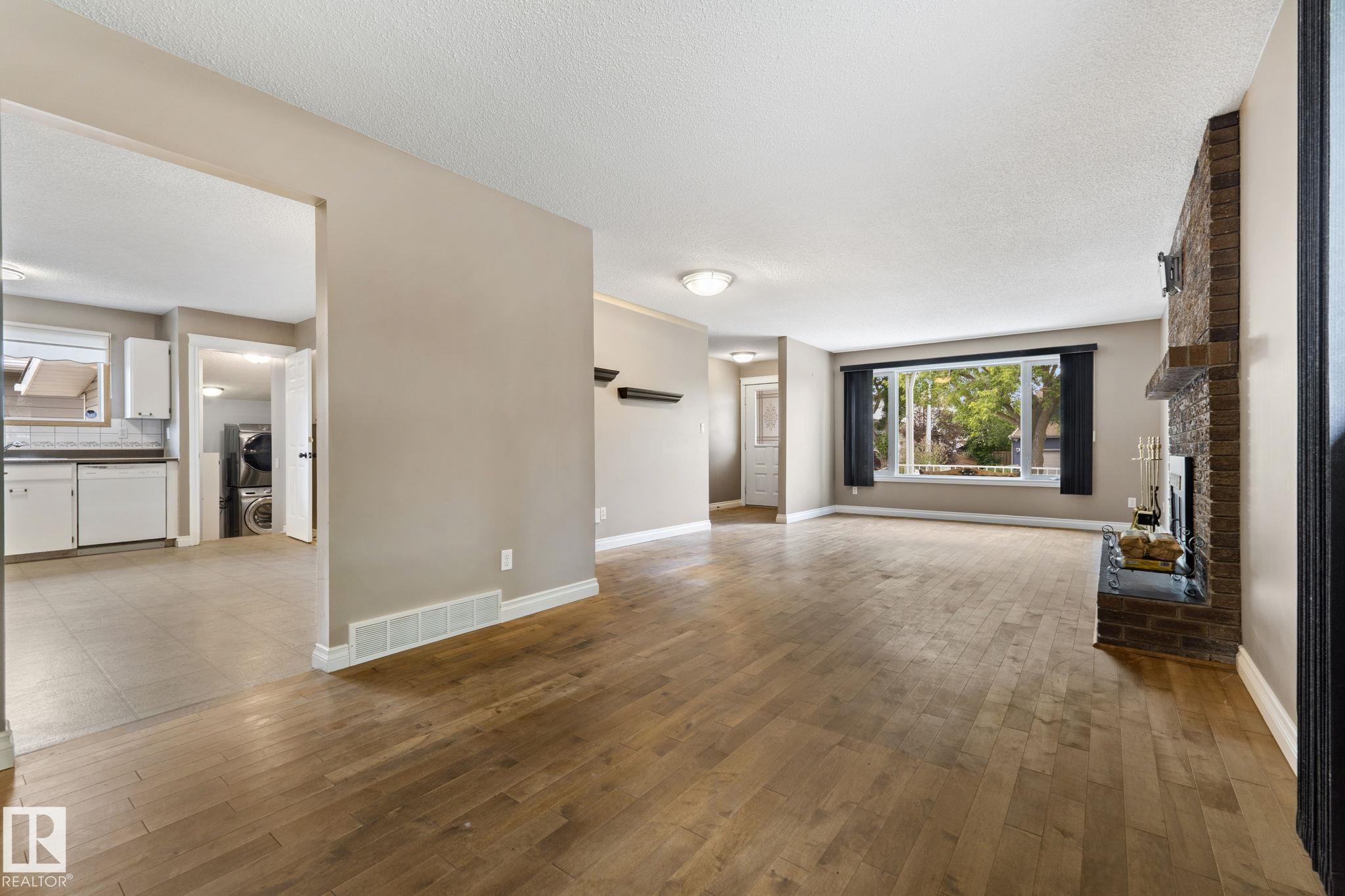 Photo 17 at 45 Whitehall Crescent, Woodlands, St. Albert
