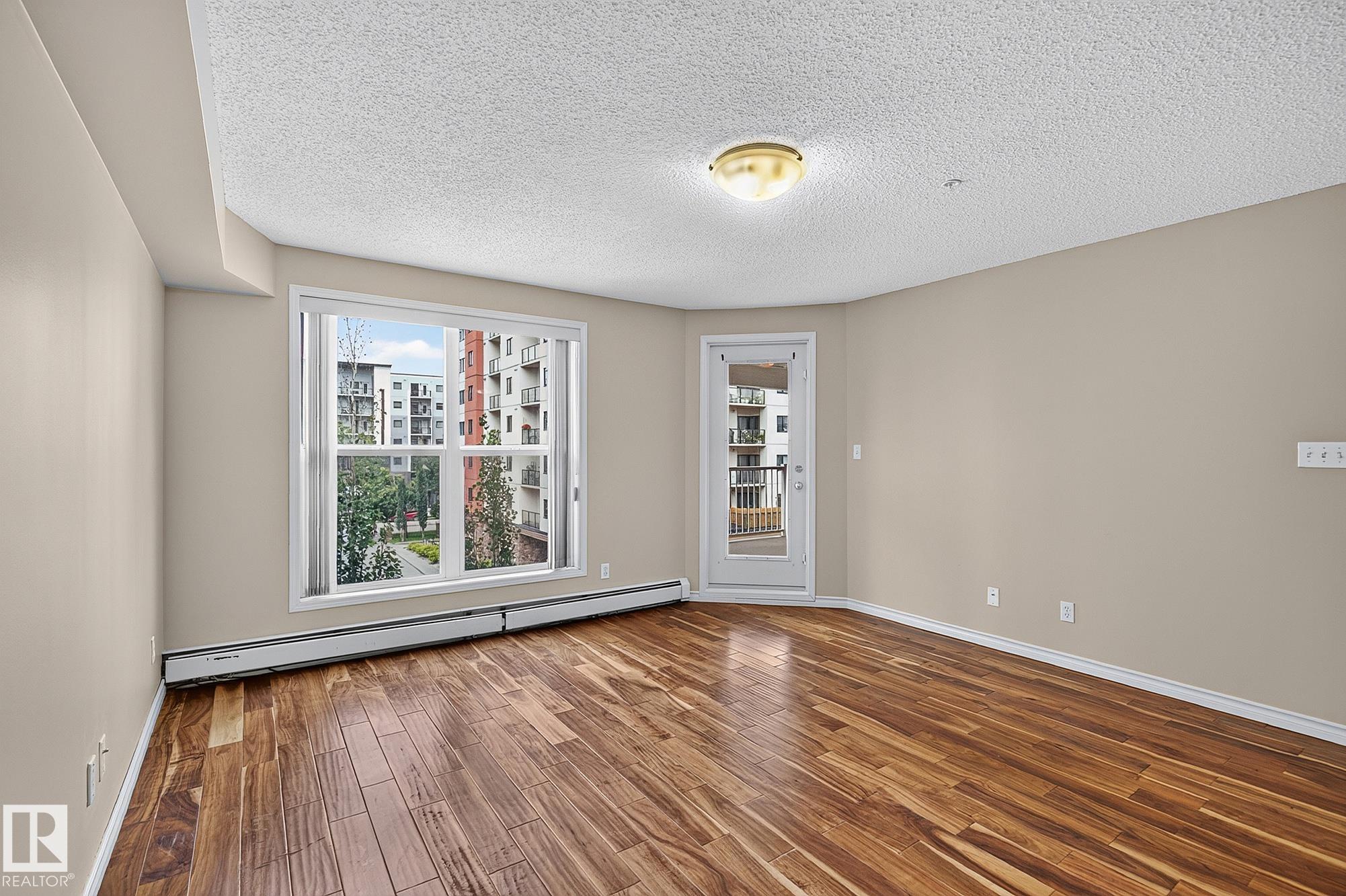 https://zimg.paragon.ice.com/ParagonImages/Property/PM/RAE/225411041/19/0/0/96db859fcaf620f7c6b2f8bc6b12a2f0/1/d453f6727f475e69fac8de2d46fca686/225411041-c24e07fa-a32c-41cc-bc89-96d270abb412.JPG