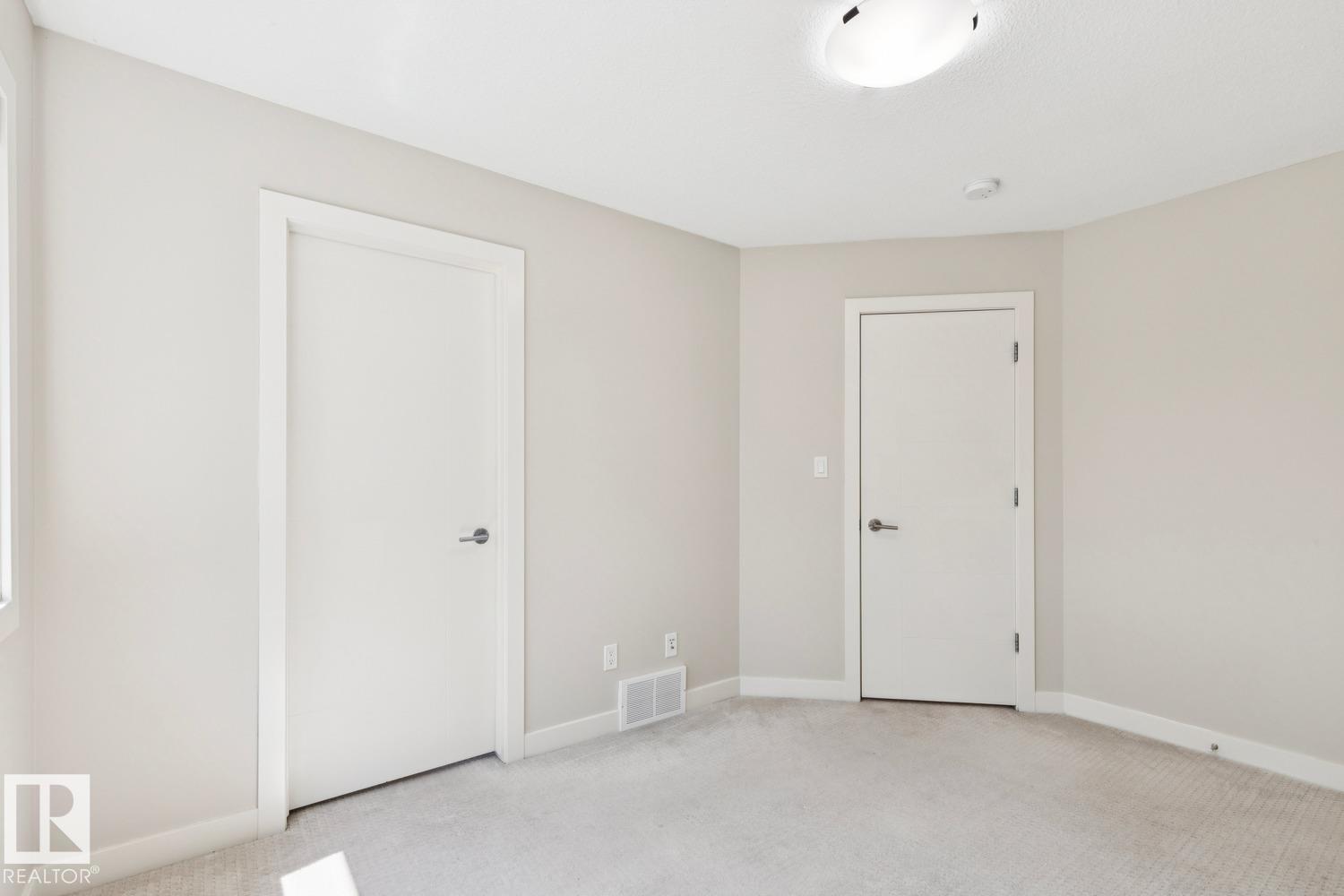 https://zimg.paragon.ice.com/ParagonImages/Property/PM/RAE/225411050/23/0/0/d55d0514f82f36f76a21cc833db67728/1/74c1b026148a8678a640cb756b2ba2d2/225411050-1eae440f-0e1b-4370-a494-c4d455438591.JPG