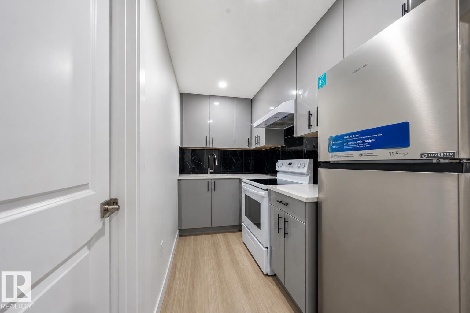 https://zimg.paragon.ice.com/ParagonImages/Property/PM/RAE/225411070/44/0/0/1e0a12a353e803fb5004ebe73f82f493/1/1ee0ef579b785e8c716e4575539ced44/225411070-bd260203-1b4d-4d48-9ccd-d1500c7bd37f.JPG