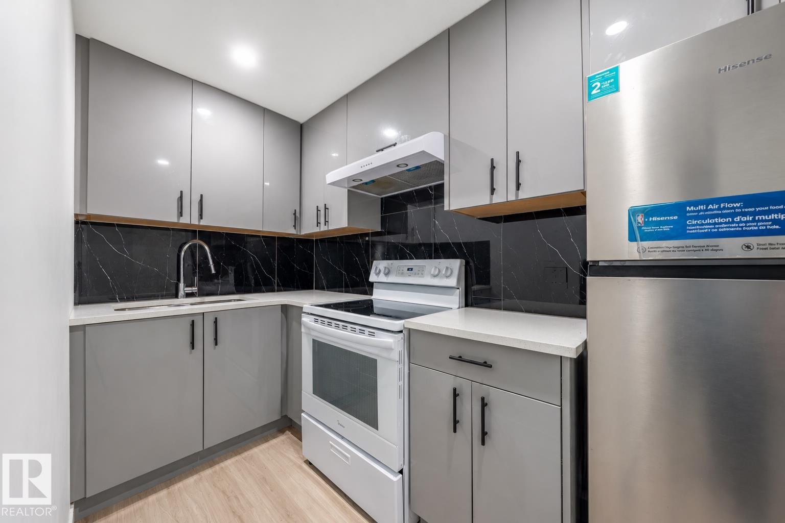 https://zimg.paragon.ice.com/ParagonImages/Property/PM/RAE/225411070/45/0/0/98663df2a113a6951e7245fb465170a3/1/1ee0ef579b785e8c716e4575539ced44/225411070-75e86997-566f-44f5-a4be-3fb000714486.JPG