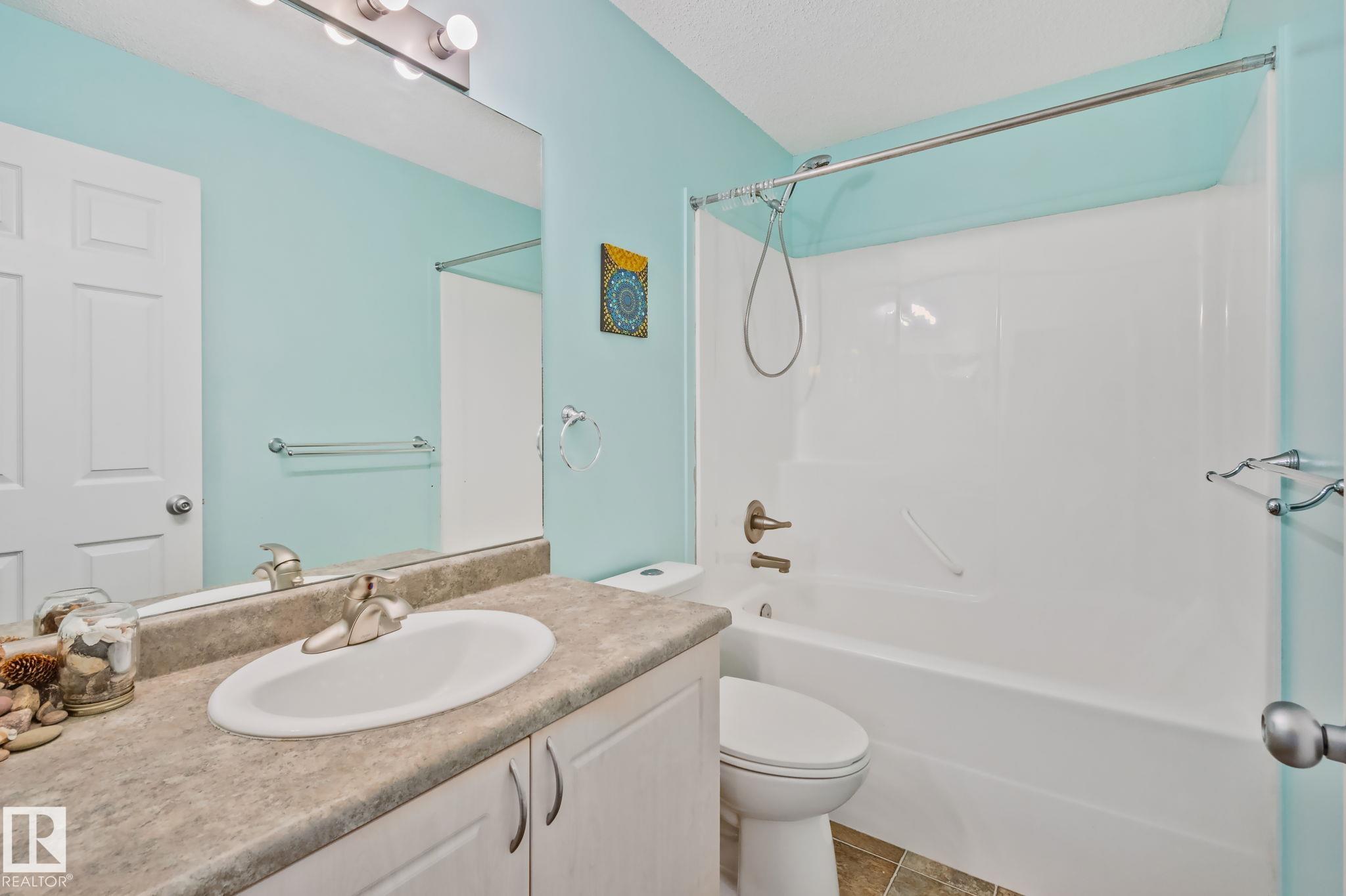https://zimg.paragon.ice.com/ParagonImages/Property/PM/RAE/225411071/19/0/0/3212940b930e35a529020bf4c9509b65/1/a067840b8e64915a5517c9dd9ecc7f1e/225411071-c6b8b6d0-760b-41ee-abd8-44bbc43e48e2.JPG