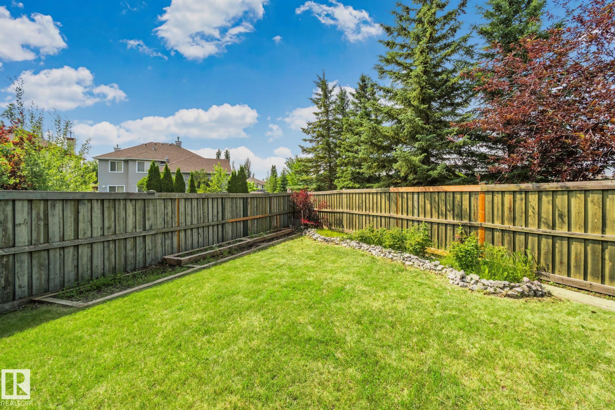 https://zimg.paragon.ice.com/ParagonImages/Property/PM/RAE/225411071/32/0/0/c0eb270ba11f79e2cad089b374dbda15/1/a067840b8e64915a5517c9dd9ecc7f1e/225411071-2d8f8f5f-8de7-4e77-b0d0-577e5daec39f.JPG