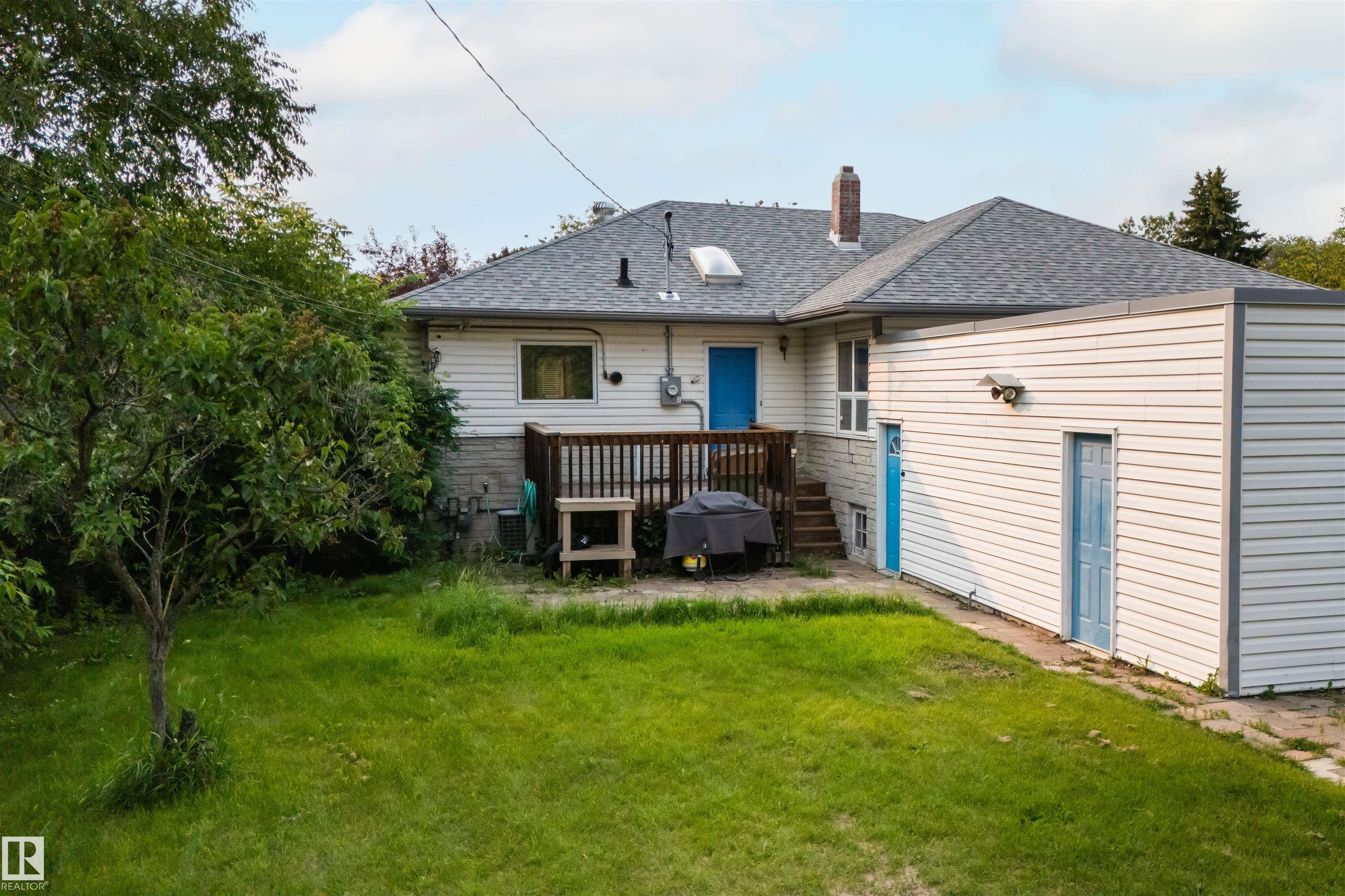 https://zimg.paragon.ice.com/ParagonImages/Property/PM/RAE/225411112/37/0/0/1765313aa53f641c3d5052a20bd38b0a/1/613c25bbab398d05845f49a803000649/225411112-0f1051ea-d9e7-4973-b359-72238b8ed3ce.JPG