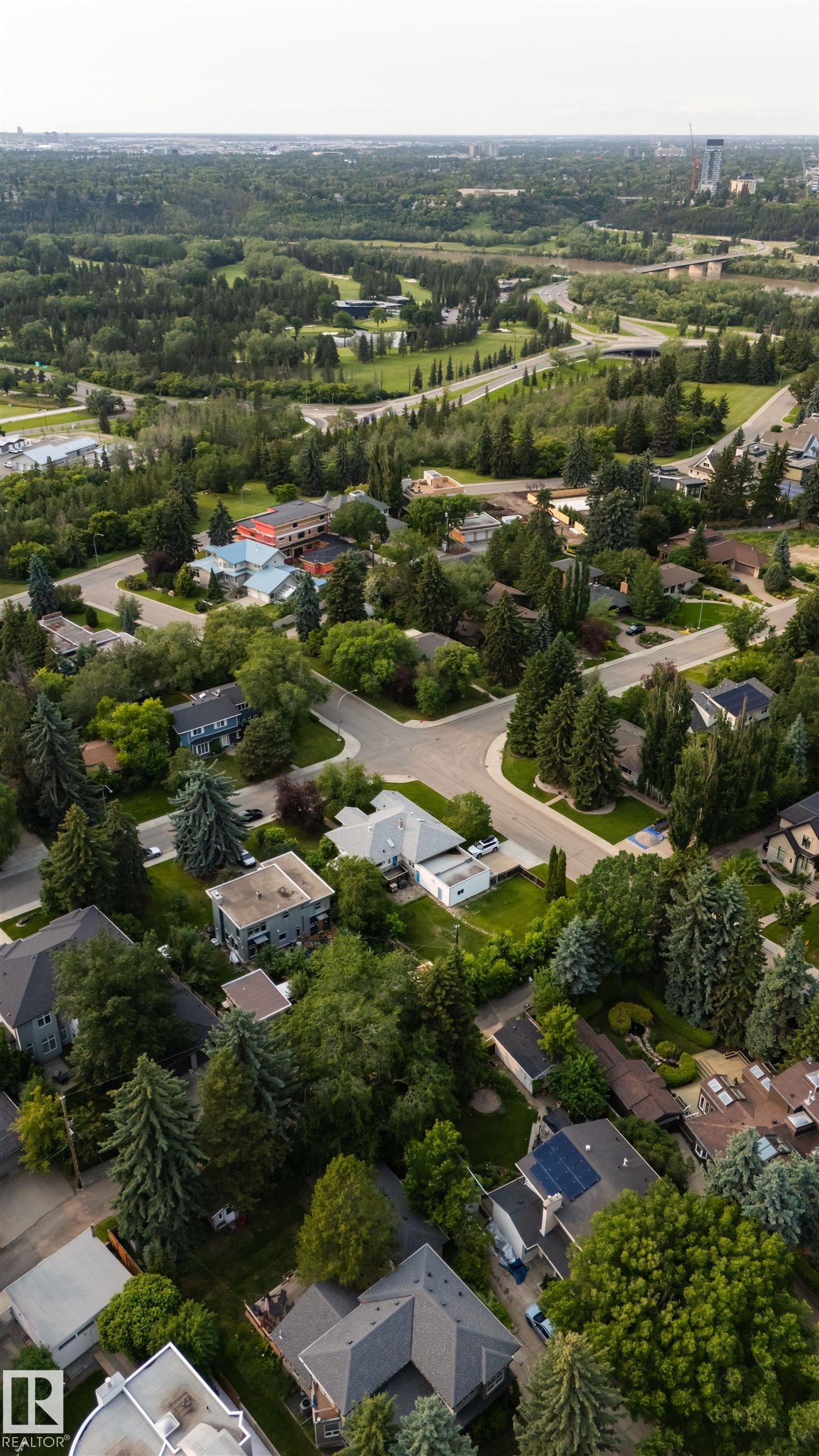 https://zimg.paragon.ice.com/ParagonImages/Property/PM/RAE/225411112/39/0/0/d4ef5a80189be88d93f333557e54af30/1/613c25bbab398d05845f49a803000649/225411112-7954f706-ecd0-412d-a547-2883c2e1ad42.JPG