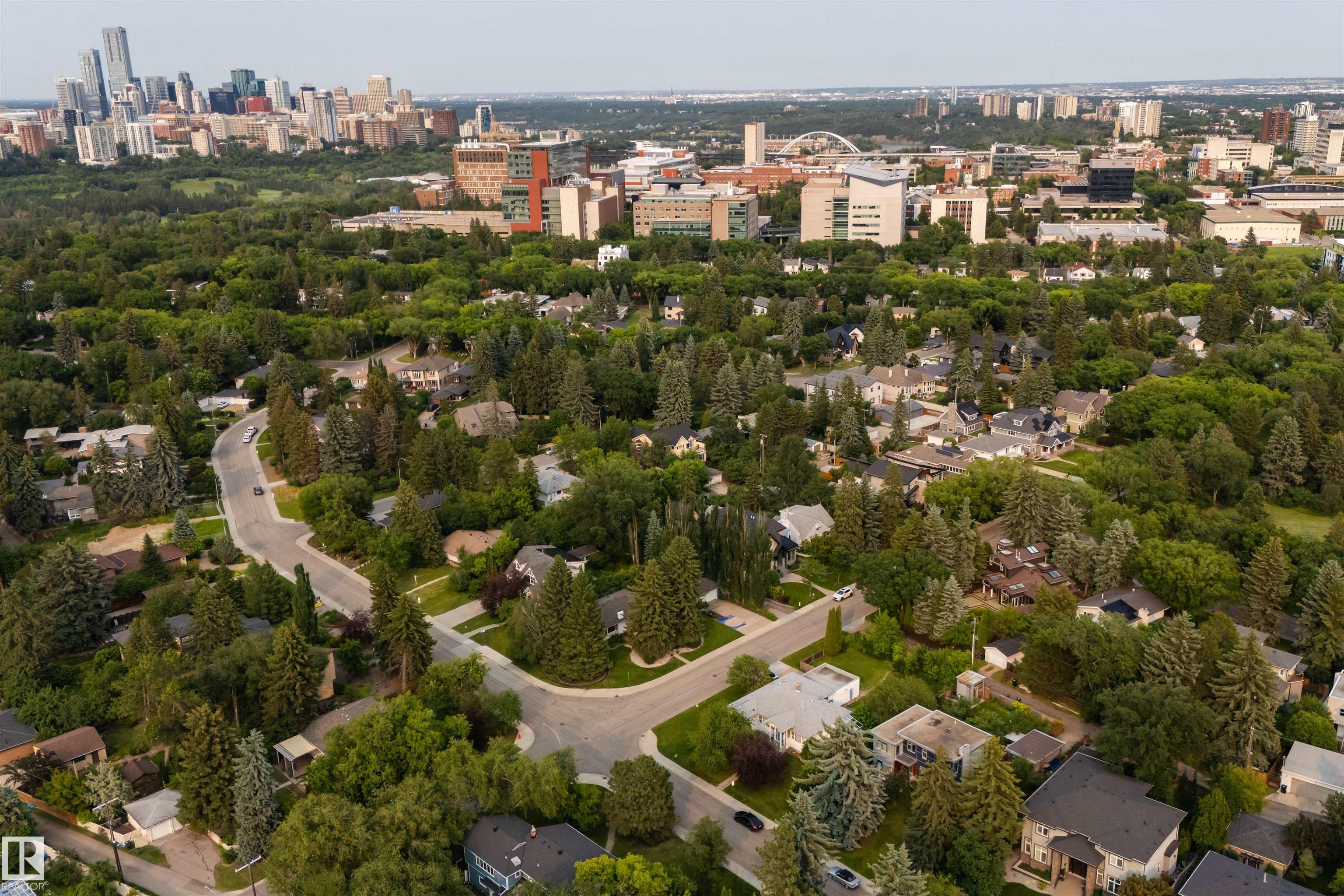 https://zimg.paragon.ice.com/ParagonImages/Property/PM/RAE/225411112/40/0/0/4ded40d07eb5158469e43ddd0914bb30/1/613c25bbab398d05845f49a803000649/225411112-2a0de023-2603-438a-9536-0a38f2589208.JPG