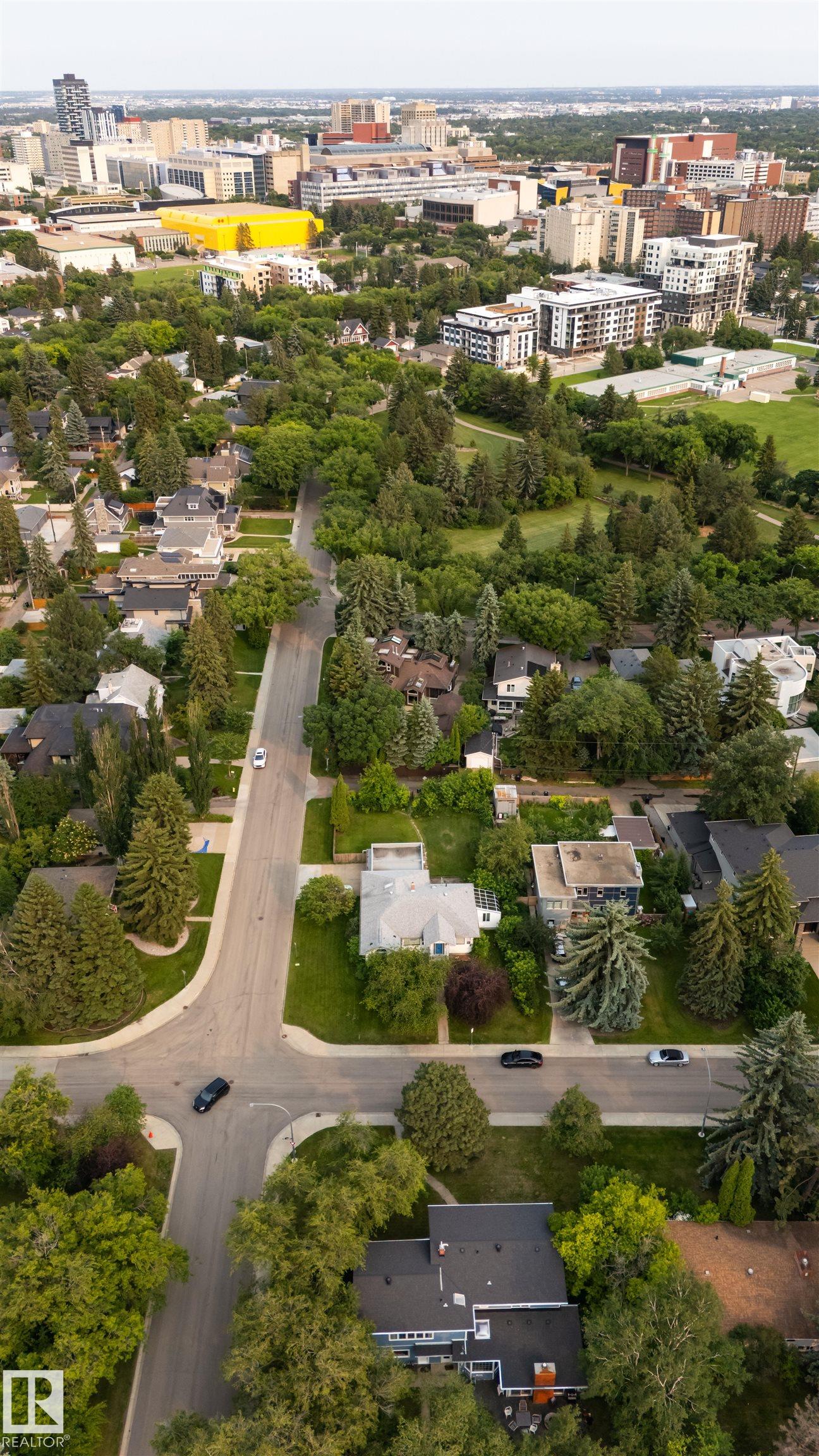 https://zimg.paragon.ice.com/ParagonImages/Property/PM/RAE/225411112/44/0/0/26476067431749fcd43e9049f2ed240e/1/613c25bbab398d05845f49a803000649/225411112-f555e7e2-e096-4c76-9025-801f042df572.JPG