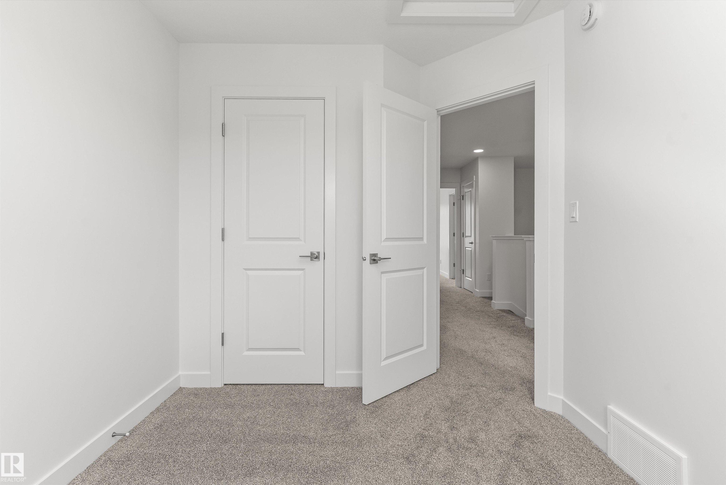 https://zimg.paragon.ice.com/ParagonImages/Property/PM/RAE/225411128/22/0/0/2751bf34d8222bfb7c58b4f1c5e26490/1/acc19734d48b19ecb54d448a65662960/225411128-a0b8c23f-8d50-4d05-9e10-172642a4a00a.JPG