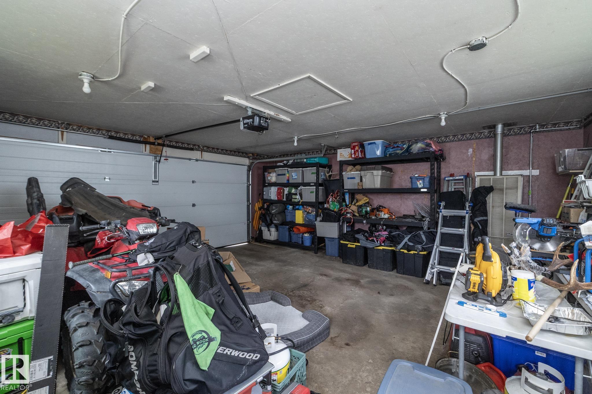 https://zimg.paragon.ice.com/ParagonImages/Property/PM/RAE/225411131/70/0/0/a7172de4e3bef17ff8b35a812e3b40a9/1/32c3e51ddbd7263d76ddf8b9481e4bd5/225411131-e87b51b6-f1c9-416d-998c-cf0c798970f2.JPG