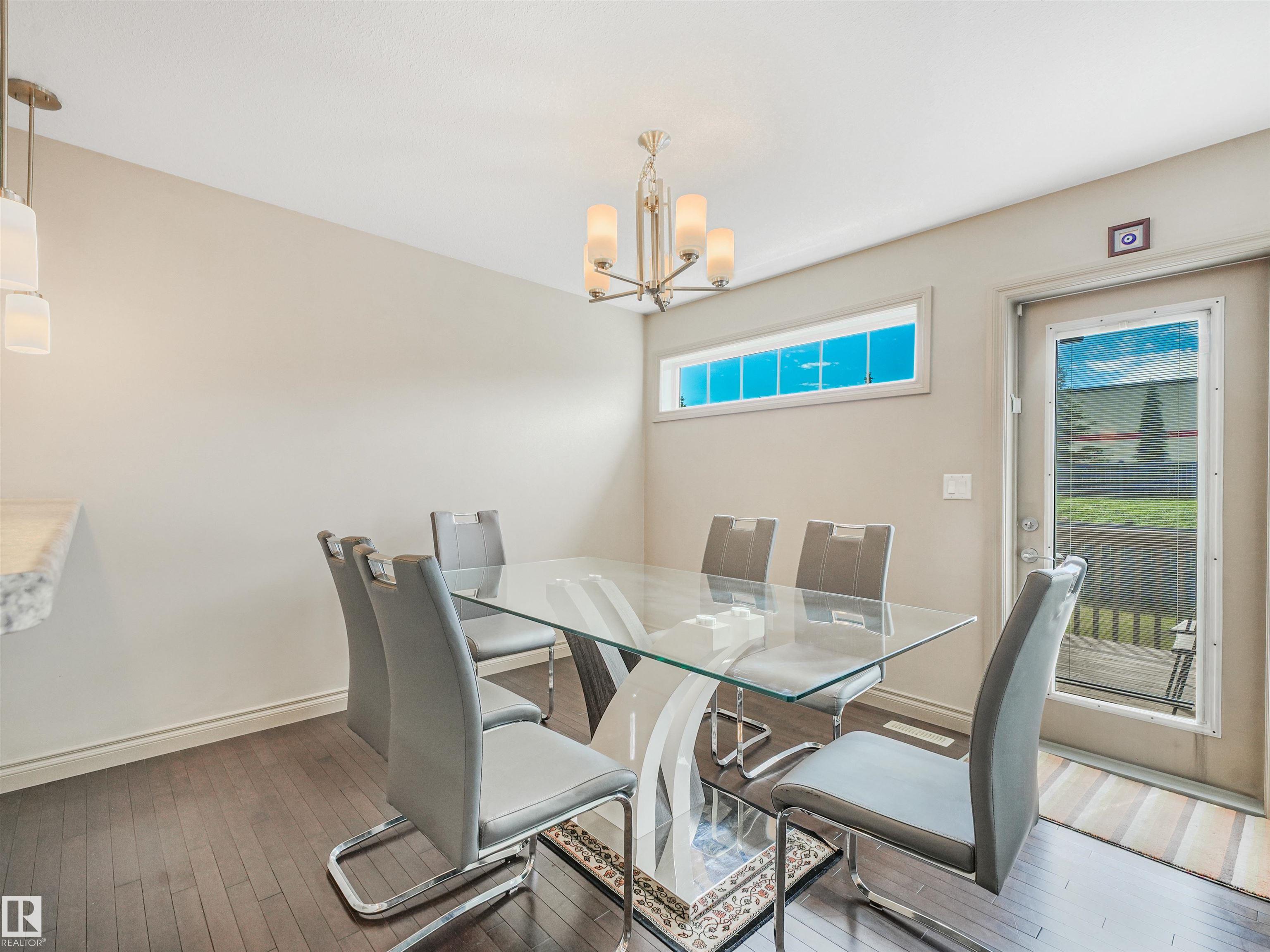 https://zimg.paragon.ice.com/ParagonImages/Property/PM/RAE/225411171/14/0/0/b912338bc9dea53672285322f4c237f6/1/541a6d6f213fe57c7ae497a628d27023/225411171-6e94e688-cc1f-4880-874a-2f7d89ce2e42.JPG