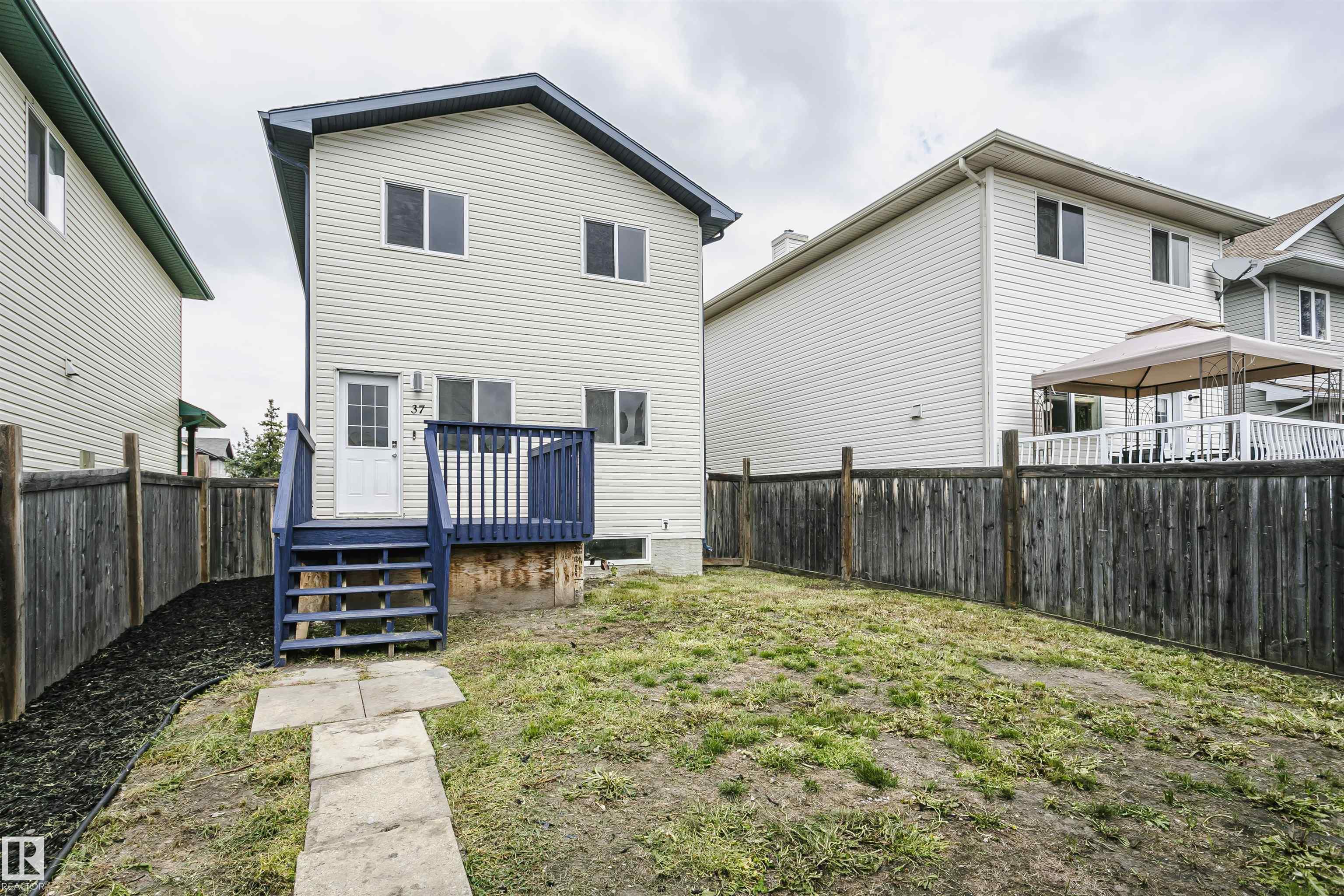 Photo 34 at 37 Suntree Promenade, Suntree, Leduc