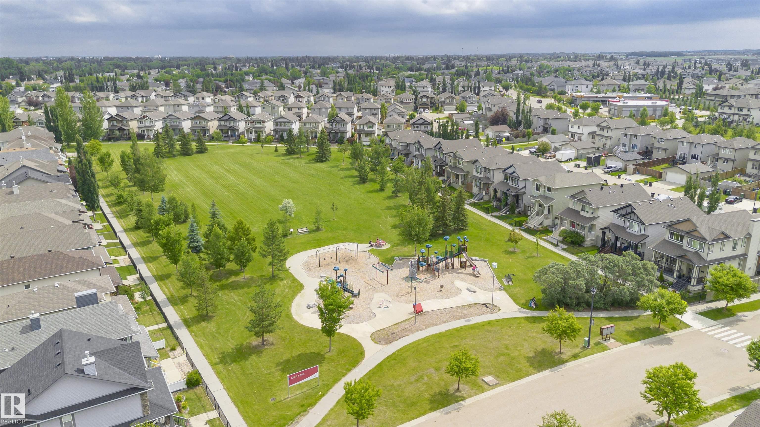 Photo 38 at 37 Suntree Promenade, Suntree, Leduc